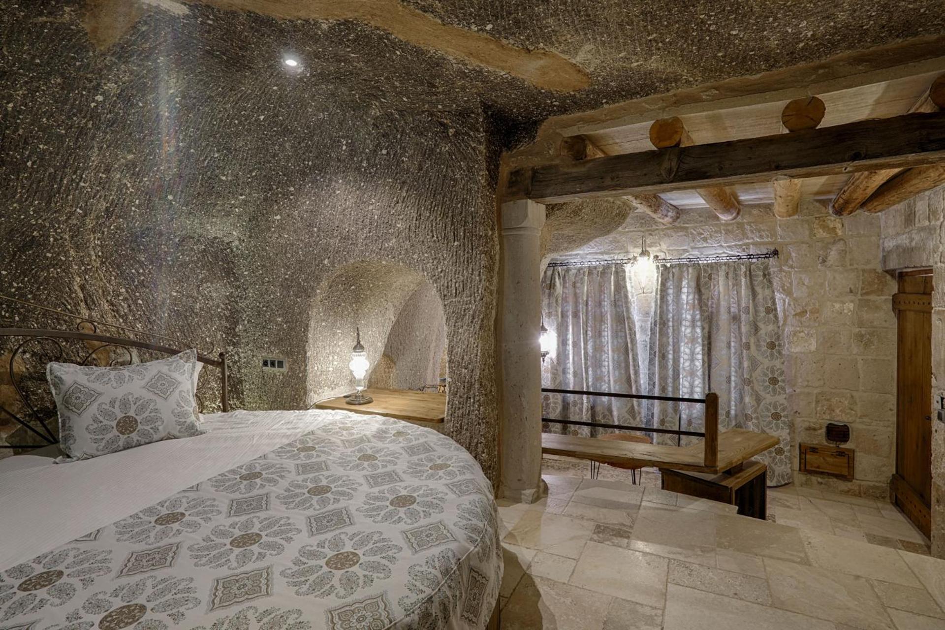 Hera Cave Suites - Image 219