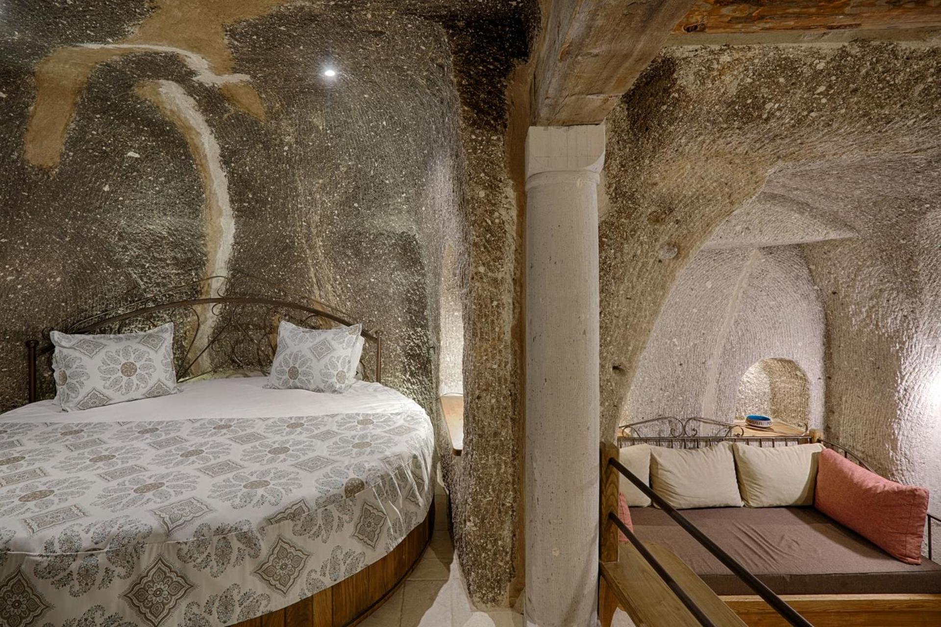 Hera Cave Suites - Image 220