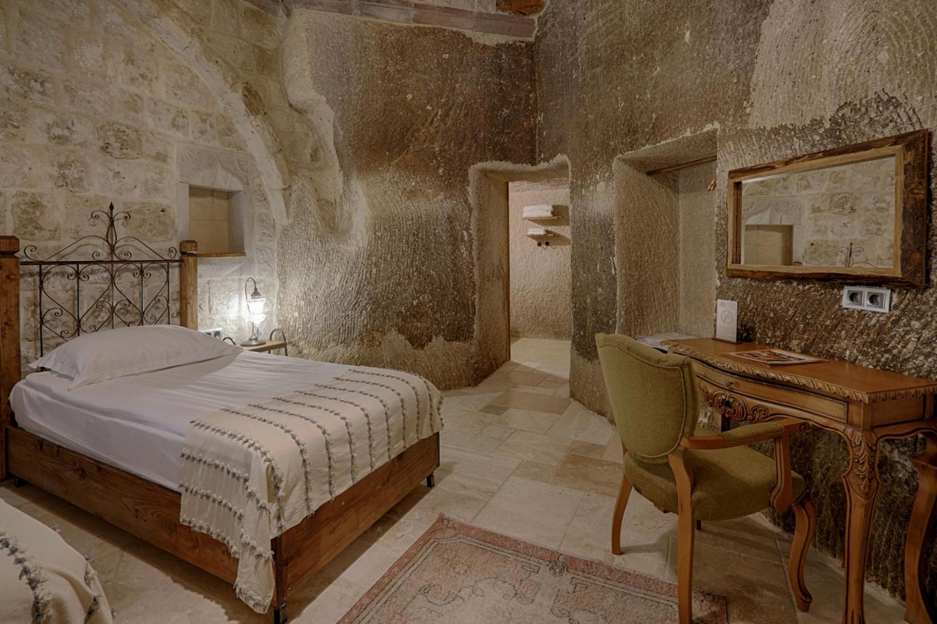 Hera Cave Suites - Image 46