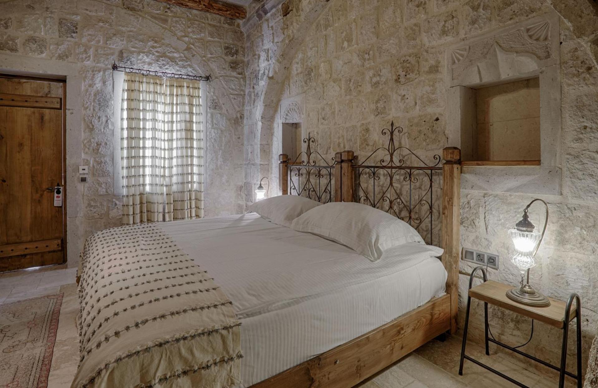 Hera Cave Suites - Image 48