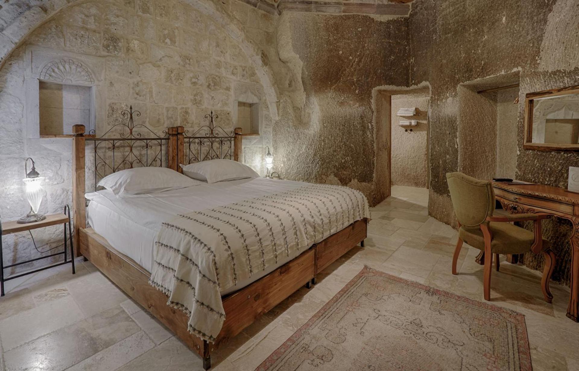 Hera Cave Suites - Image 49