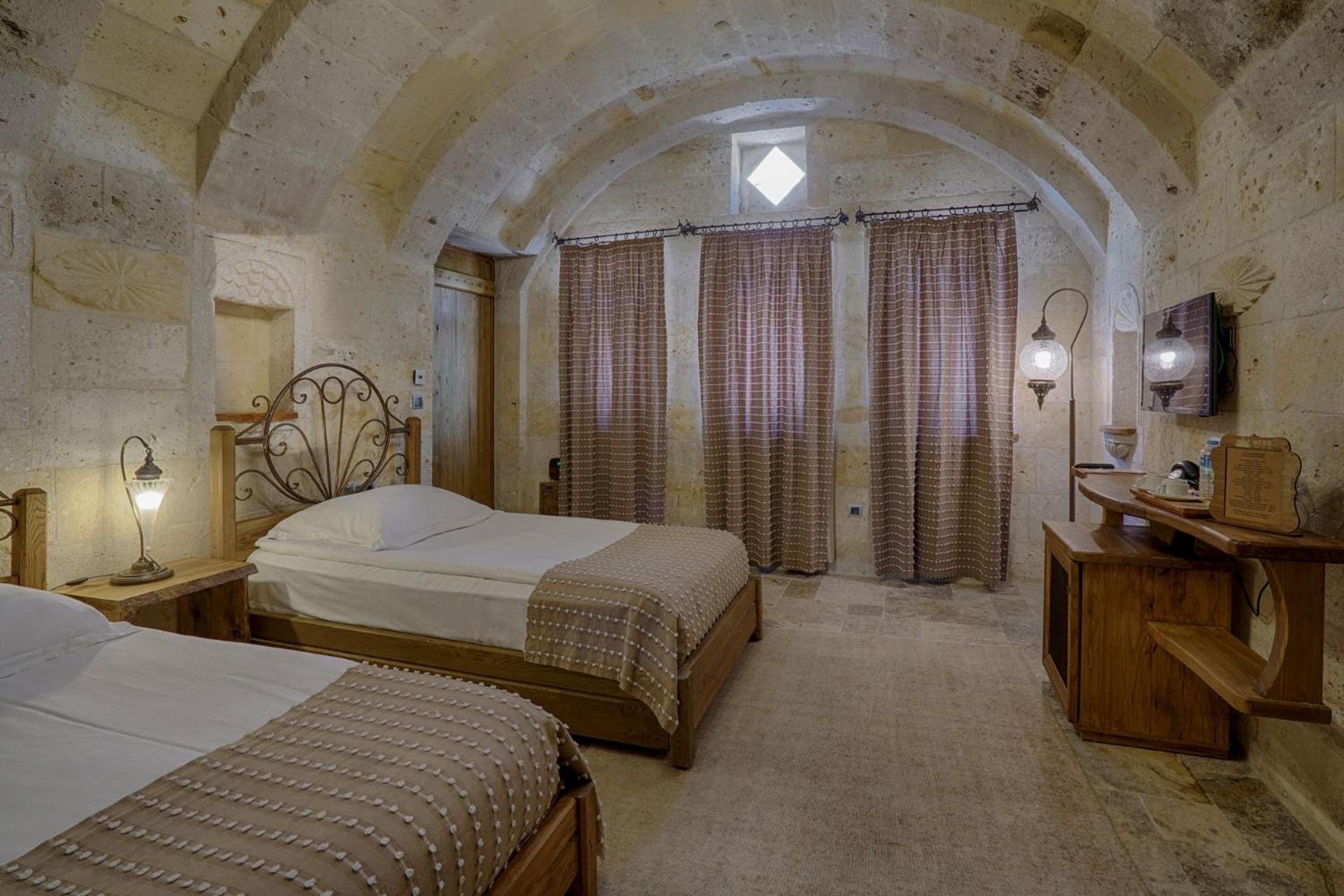 Hera Cave Suites - Image 40