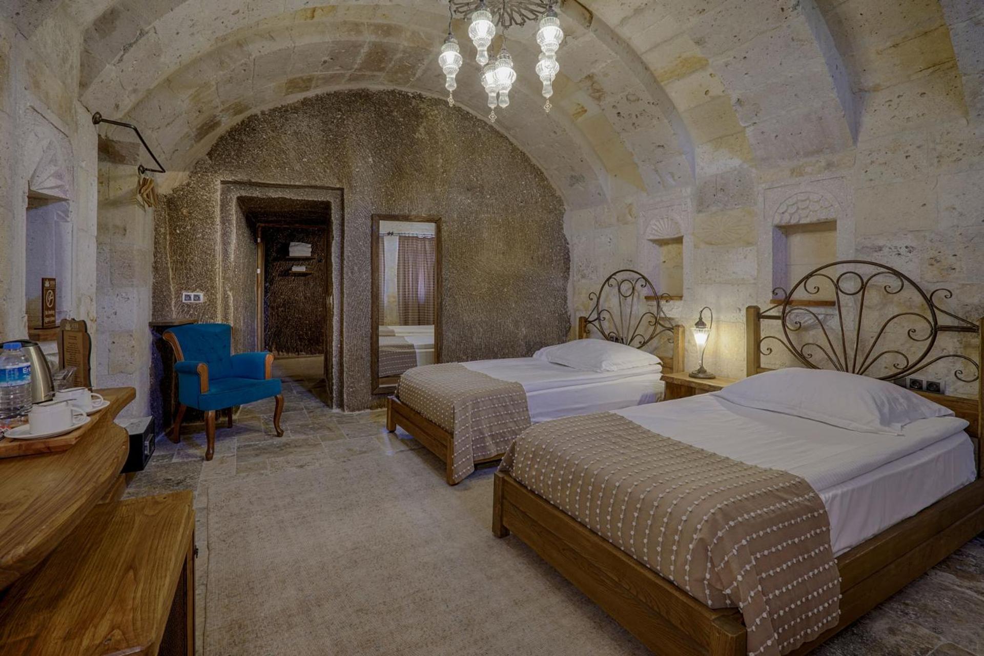 Hera Cave Suites - Image 202
