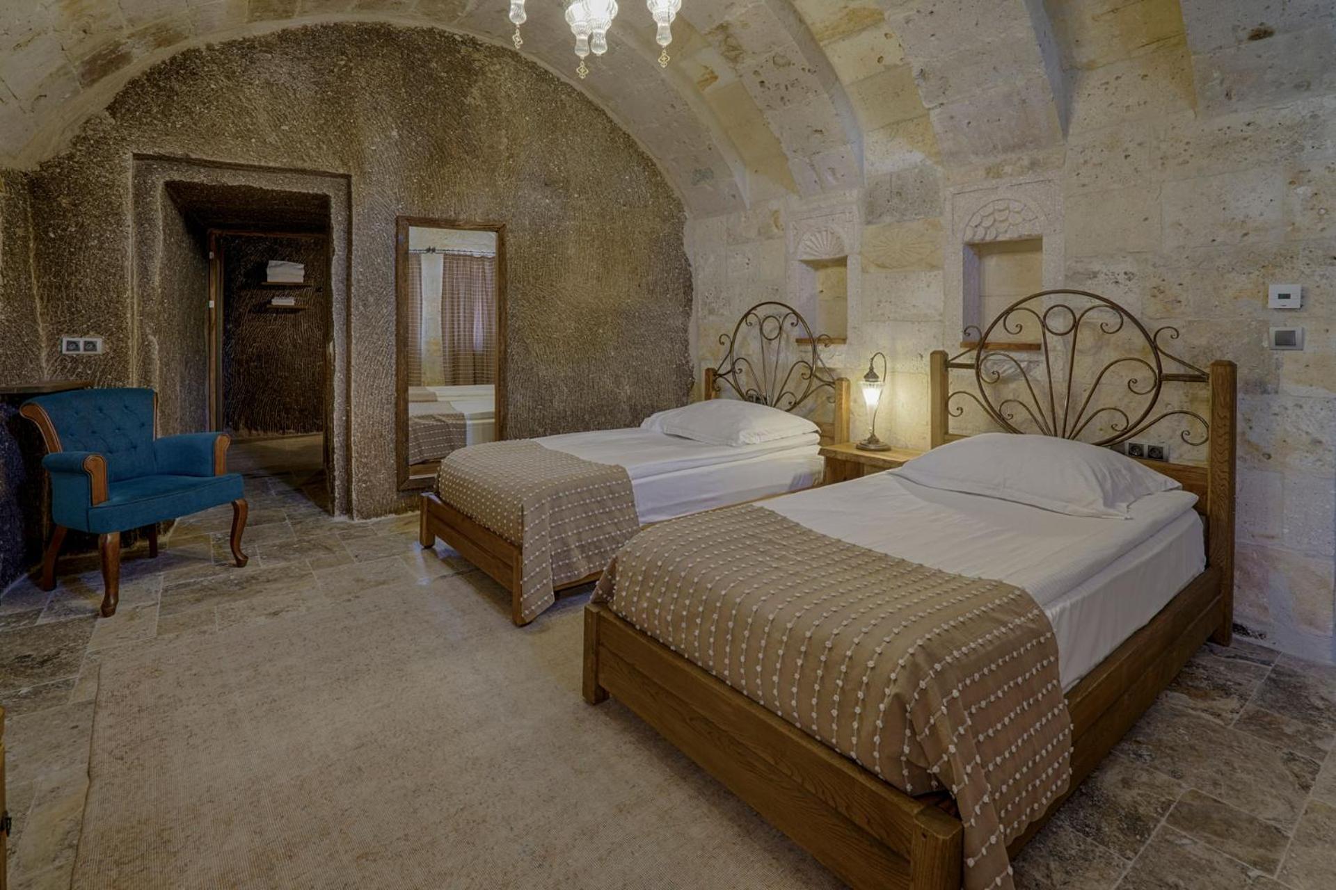 Hera Cave Suites - Image 41