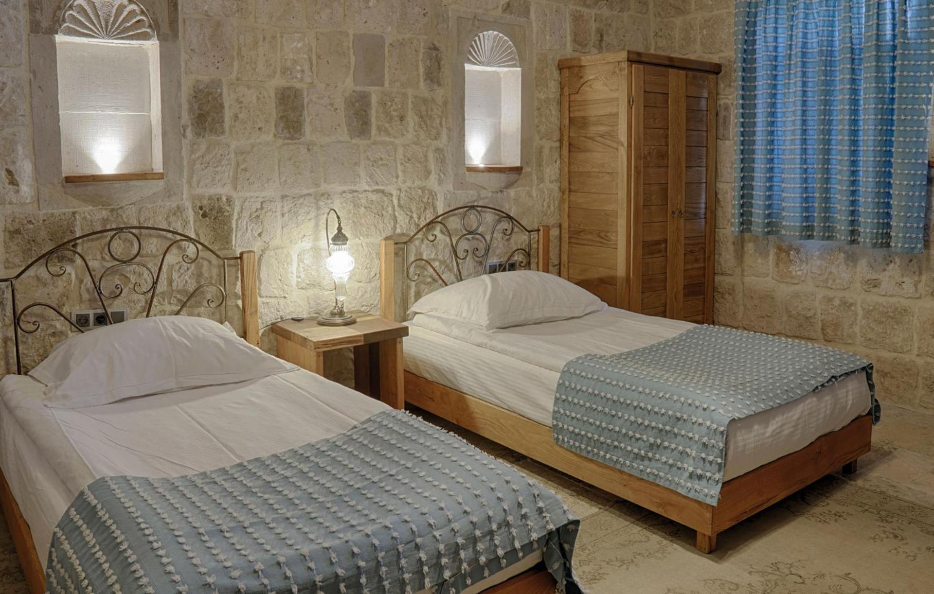 Hera Cave Suites - Image 34