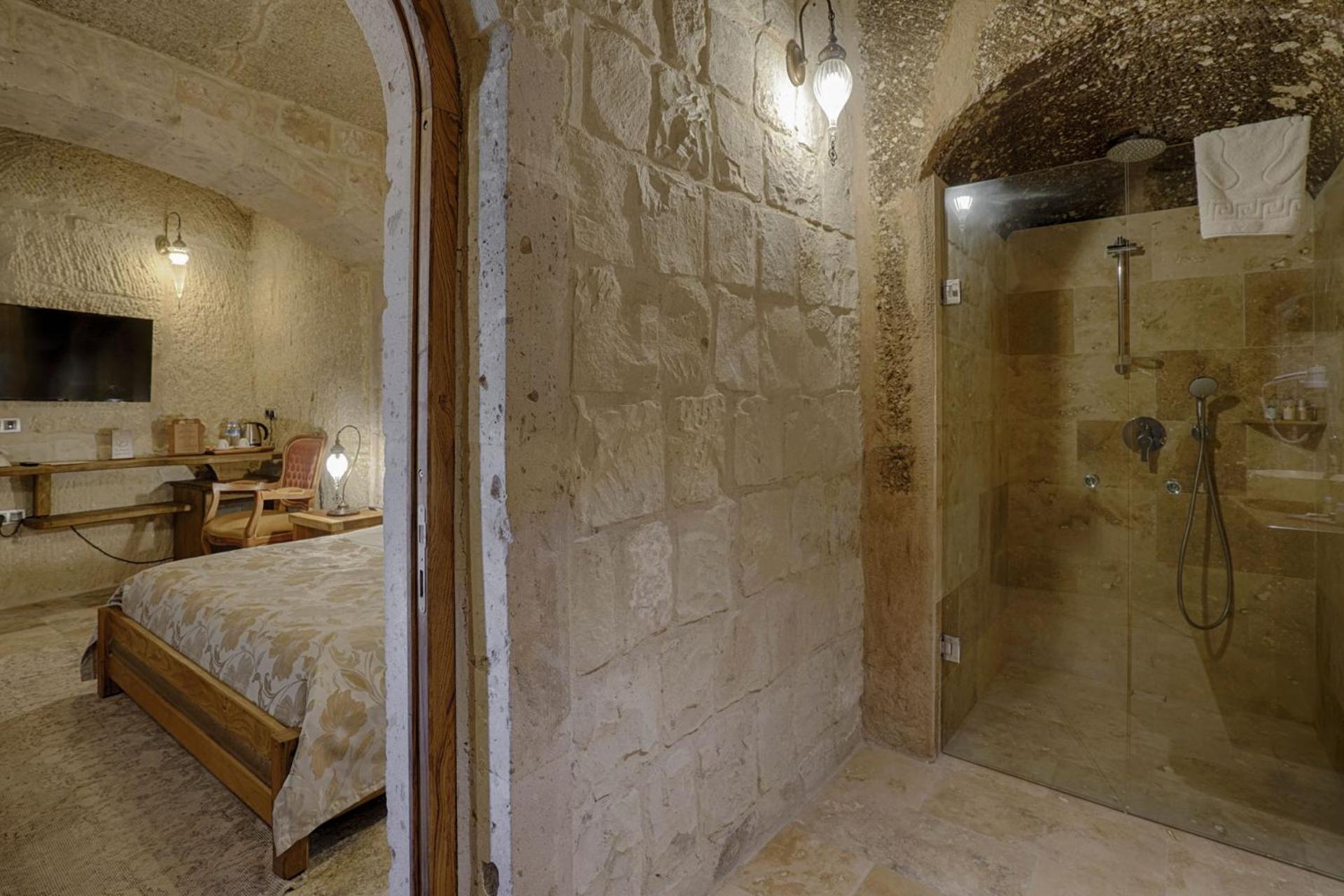 Hera Cave Suites - Image 201