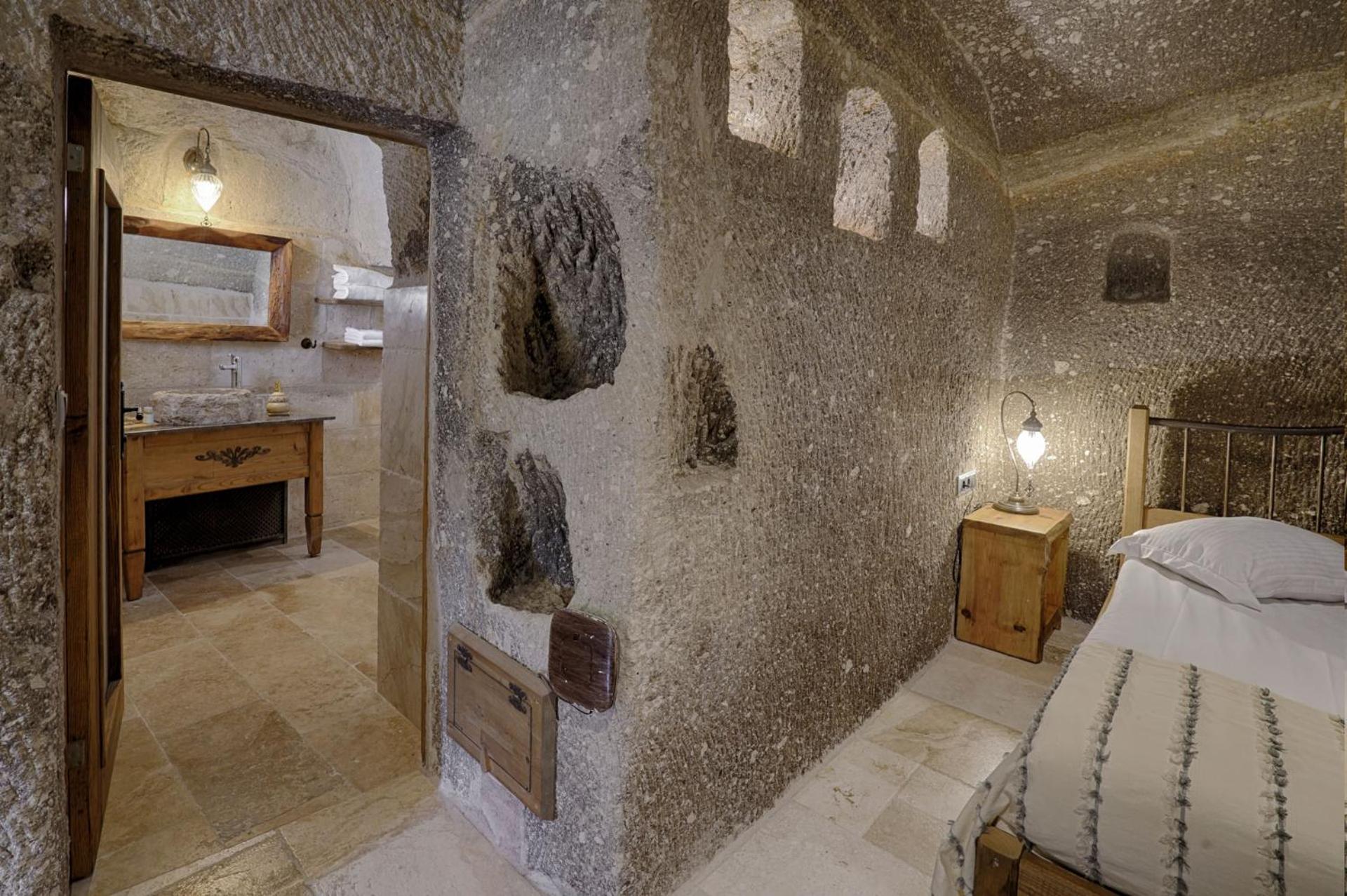 Hera Cave Suites - Image 199