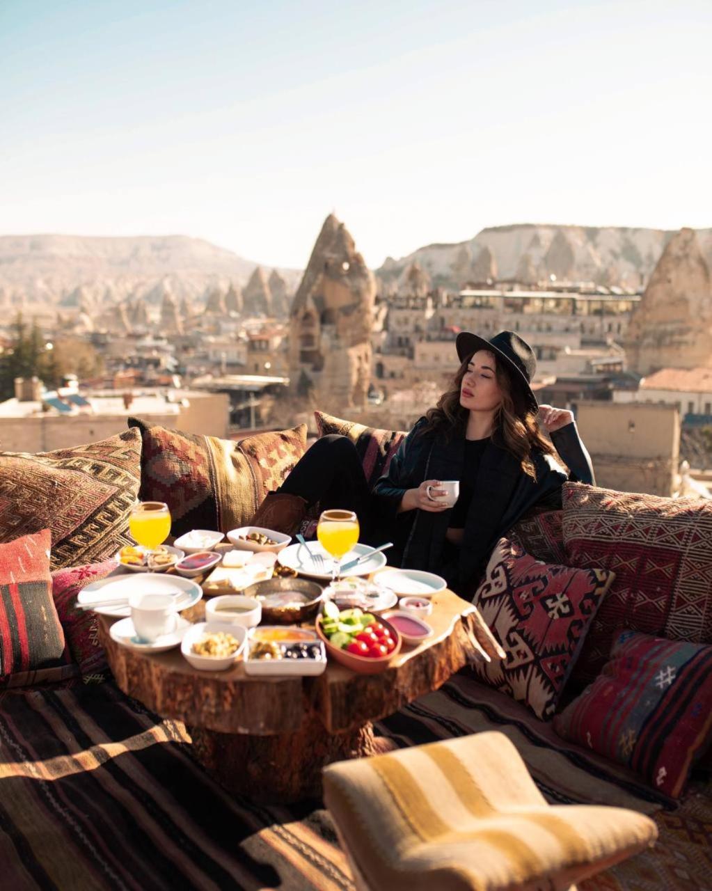 Caftan Cave Suites - Image 59