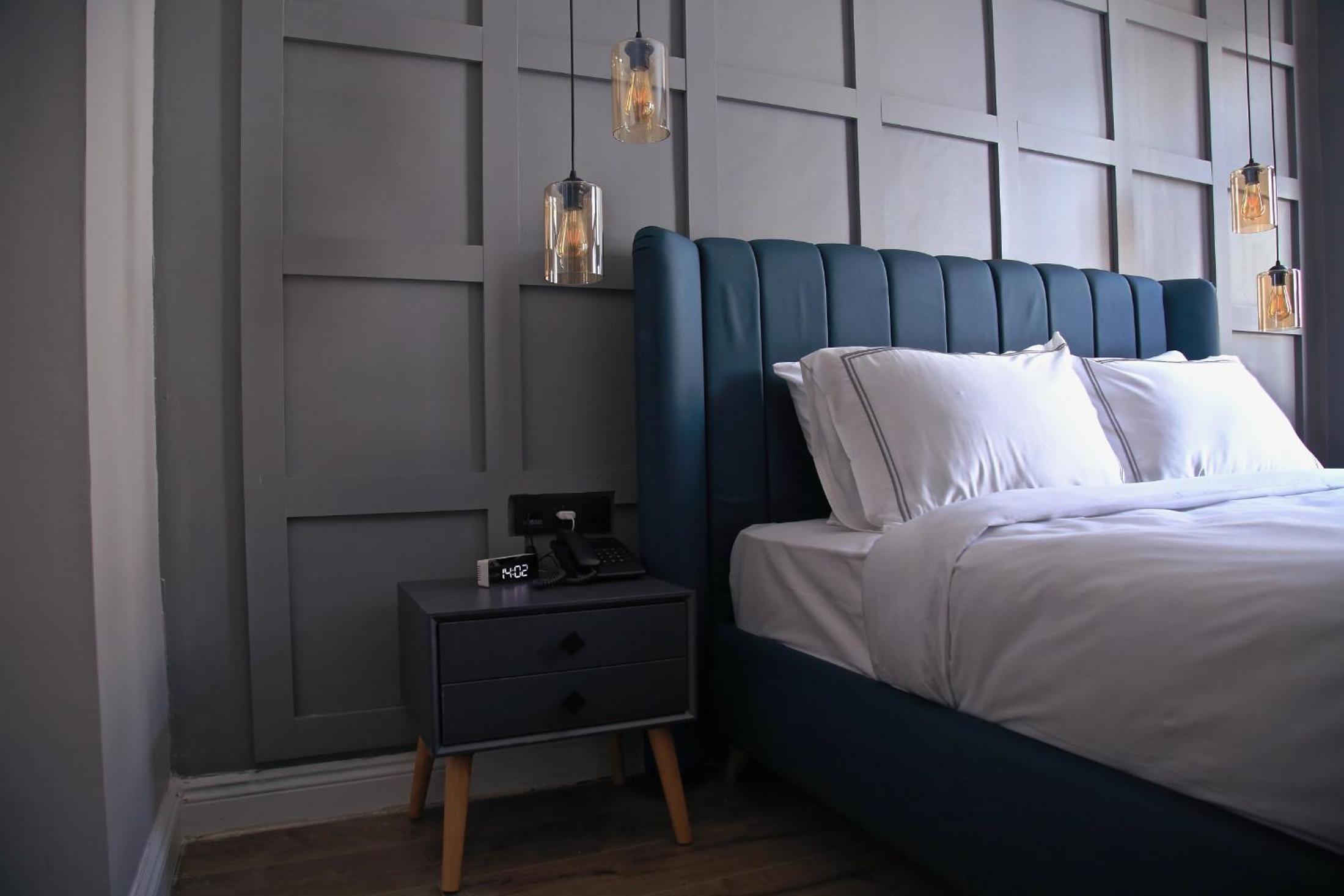 HOTEL BRONTE - Image 34