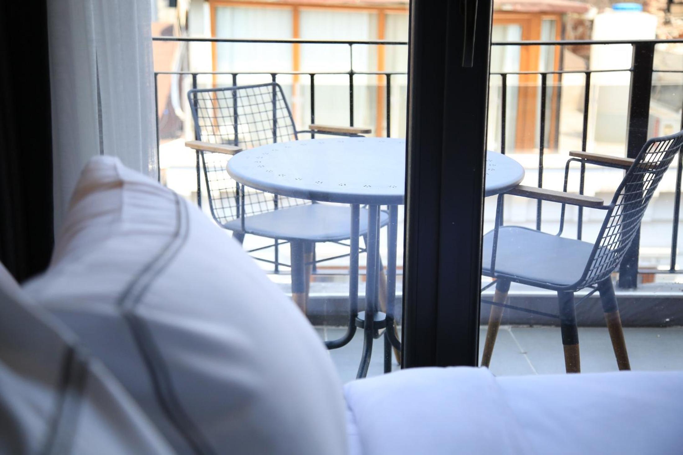 HOTEL BRONTE - Image 31