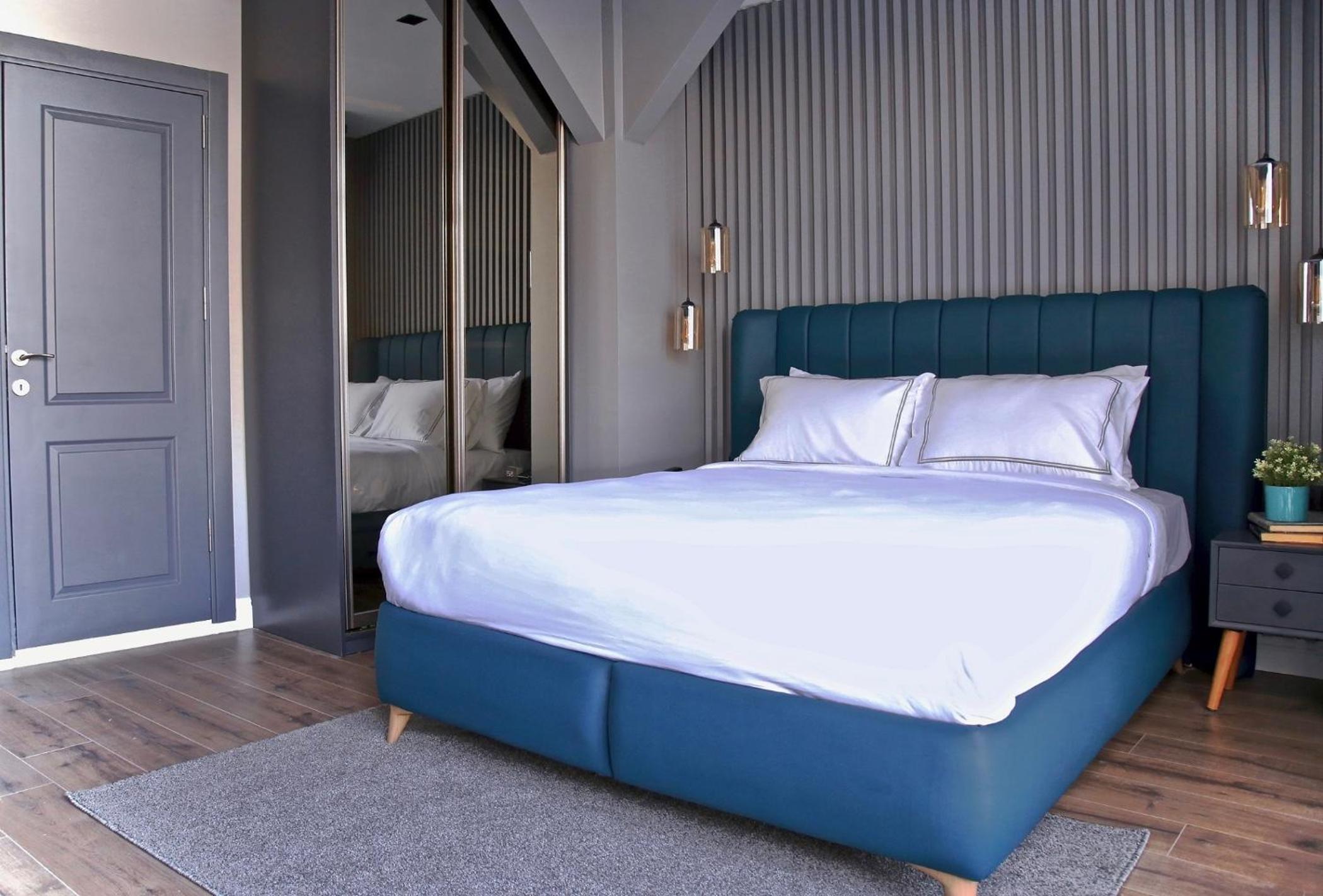 HOTEL BRONTE - Image 37