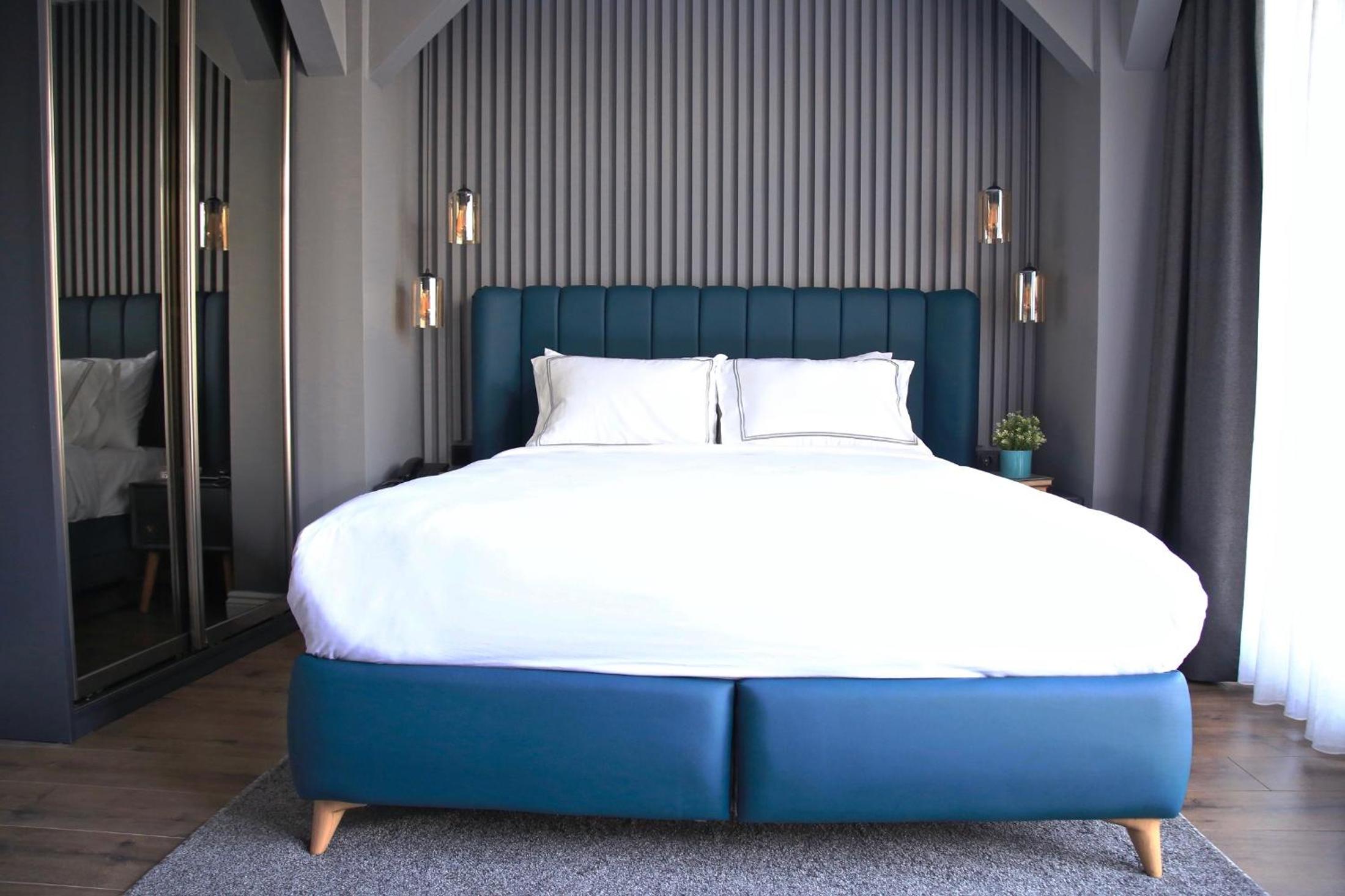 HOTEL BRONTE - Image 50