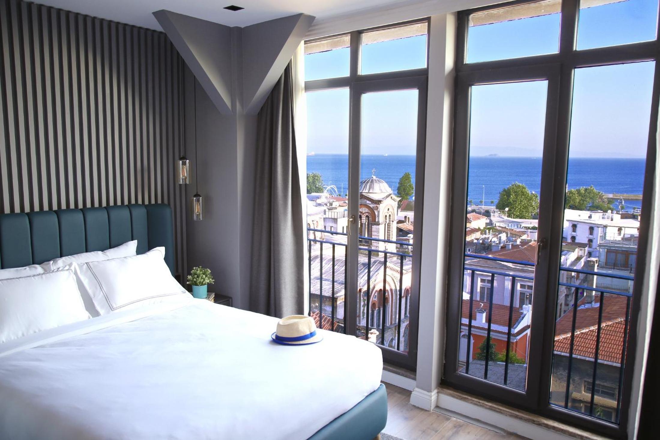 HOTEL BRONTE - Image 32