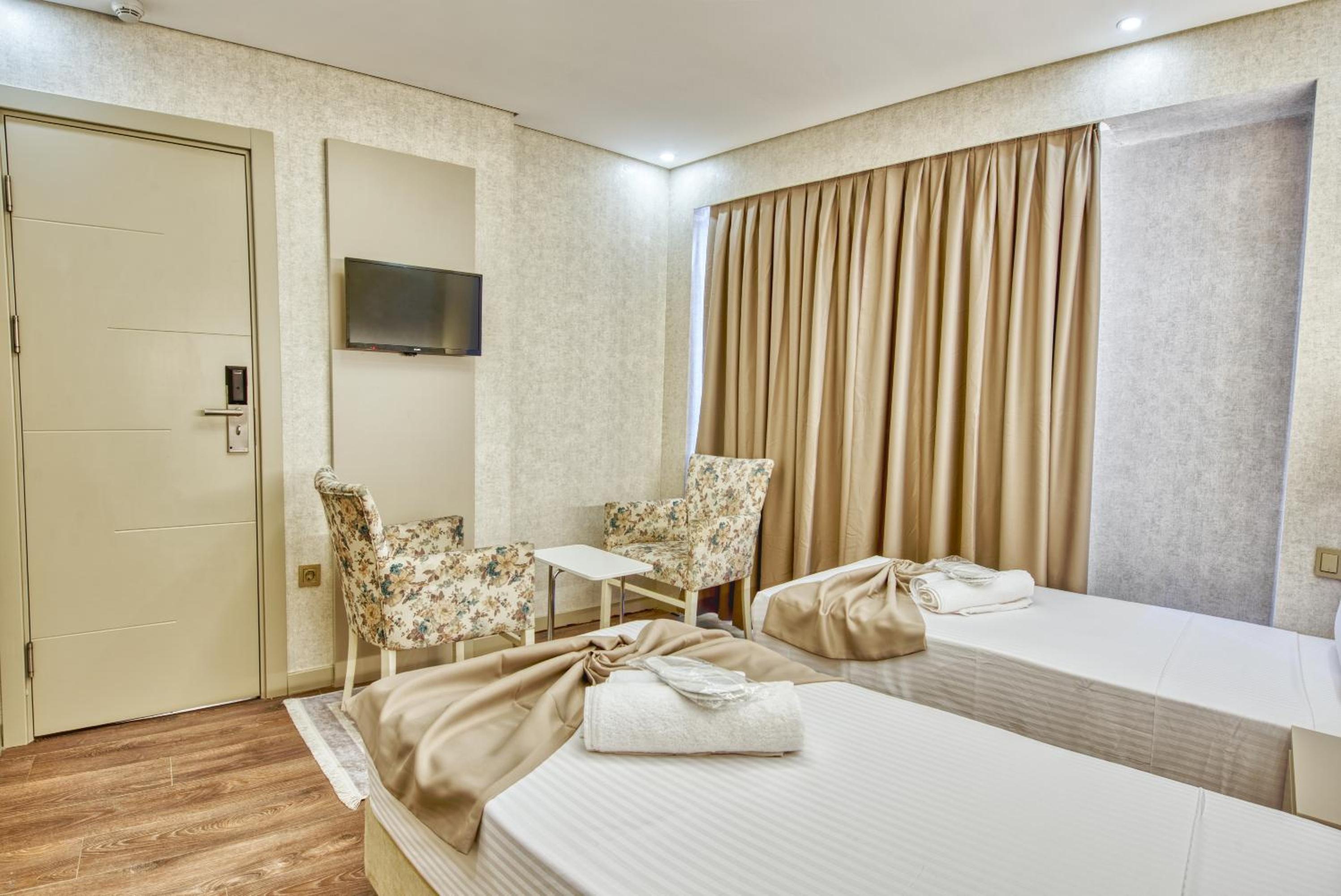 Florina Otel - Image 33