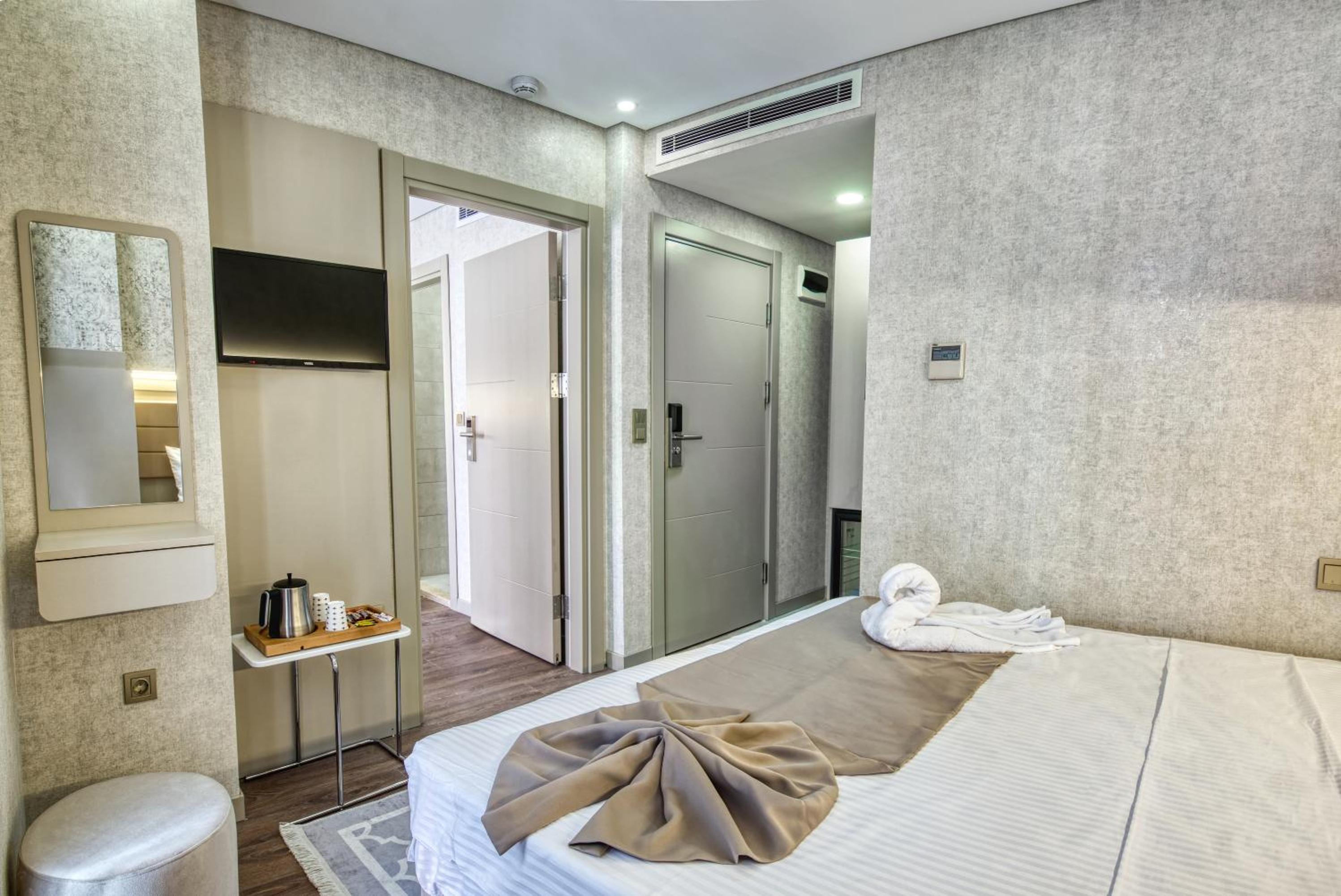 Florina Otel - Image 22