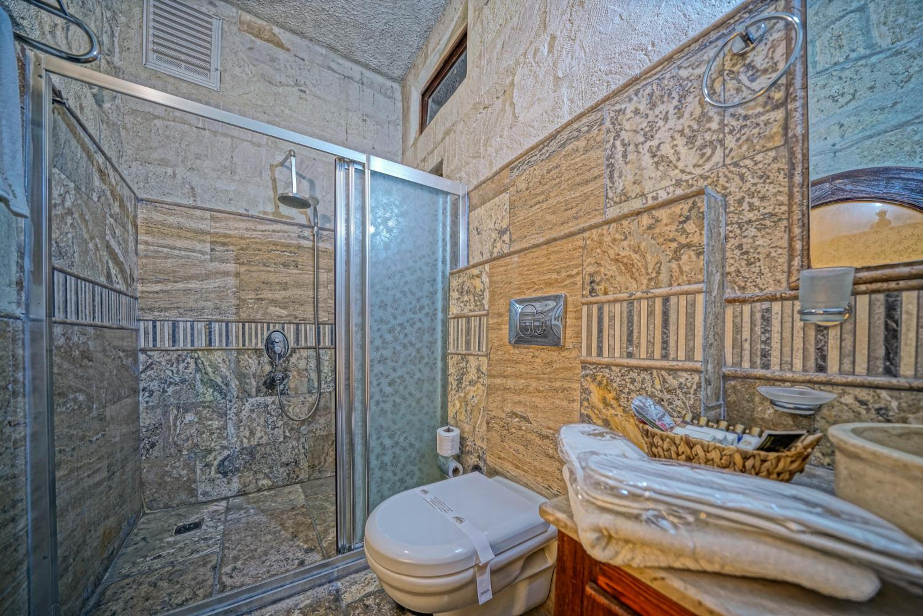 Maccan Cave Hotel - Image 65