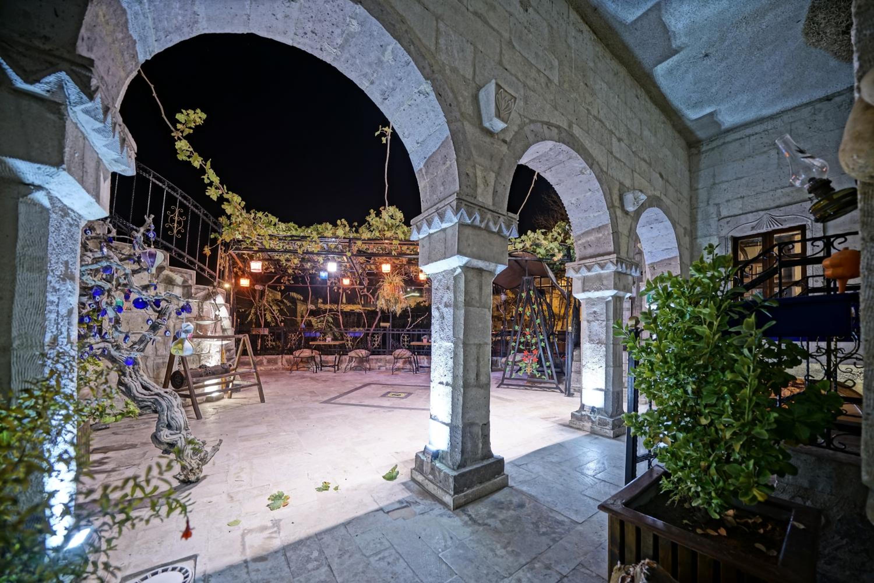Maccan Cave Hotel - Image 98
