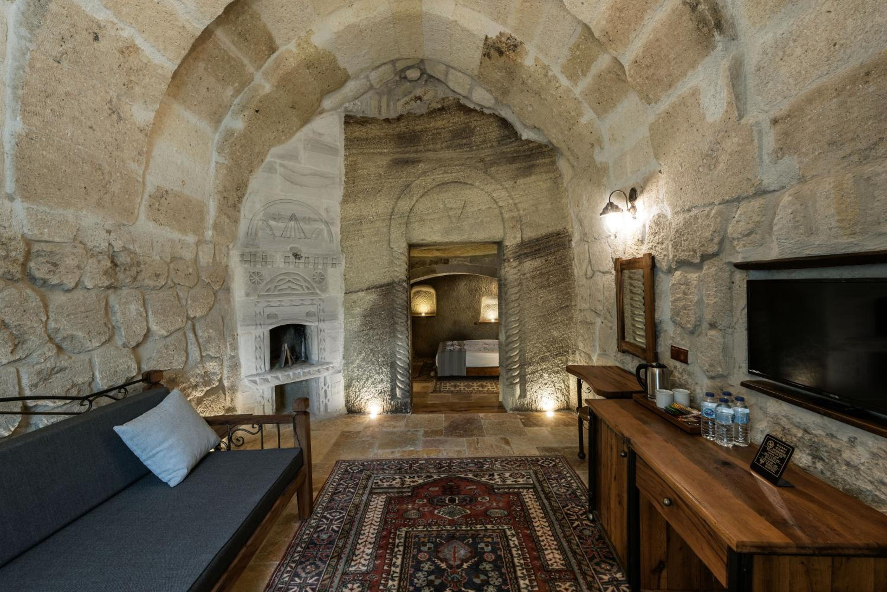Sarnich Cave Suites - Image 55
