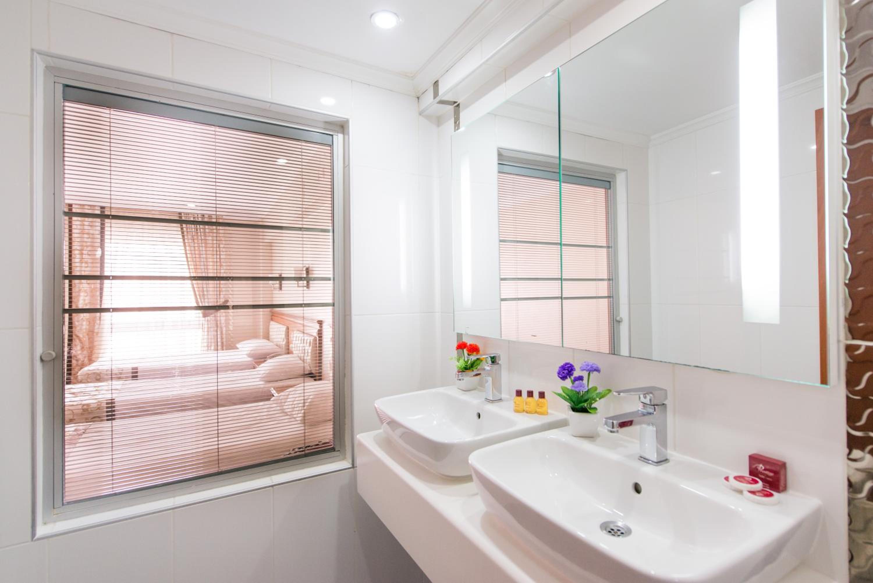 Prestige Hotel Old City - Image 42