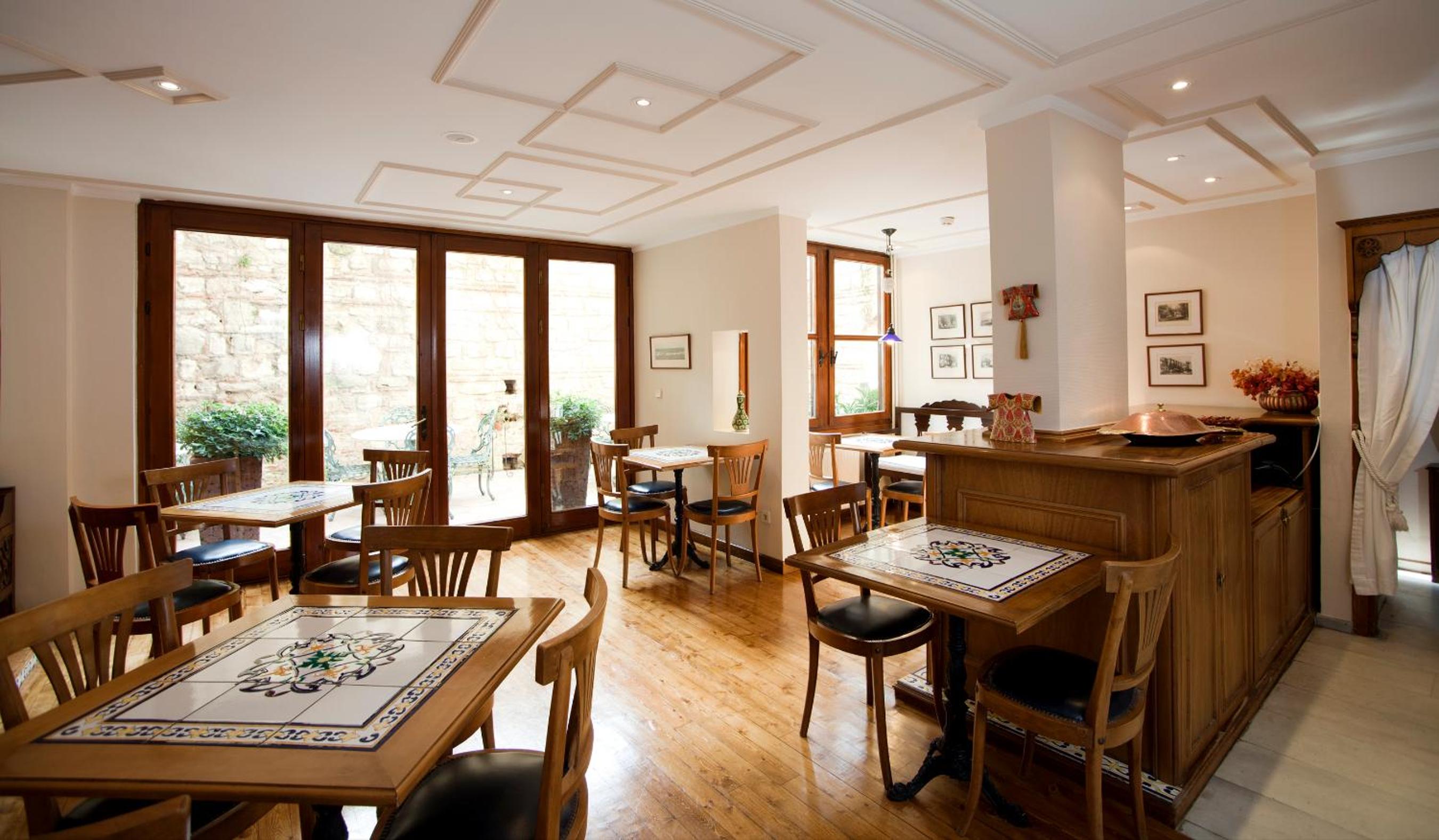 Sari Konak Otel - Image 5