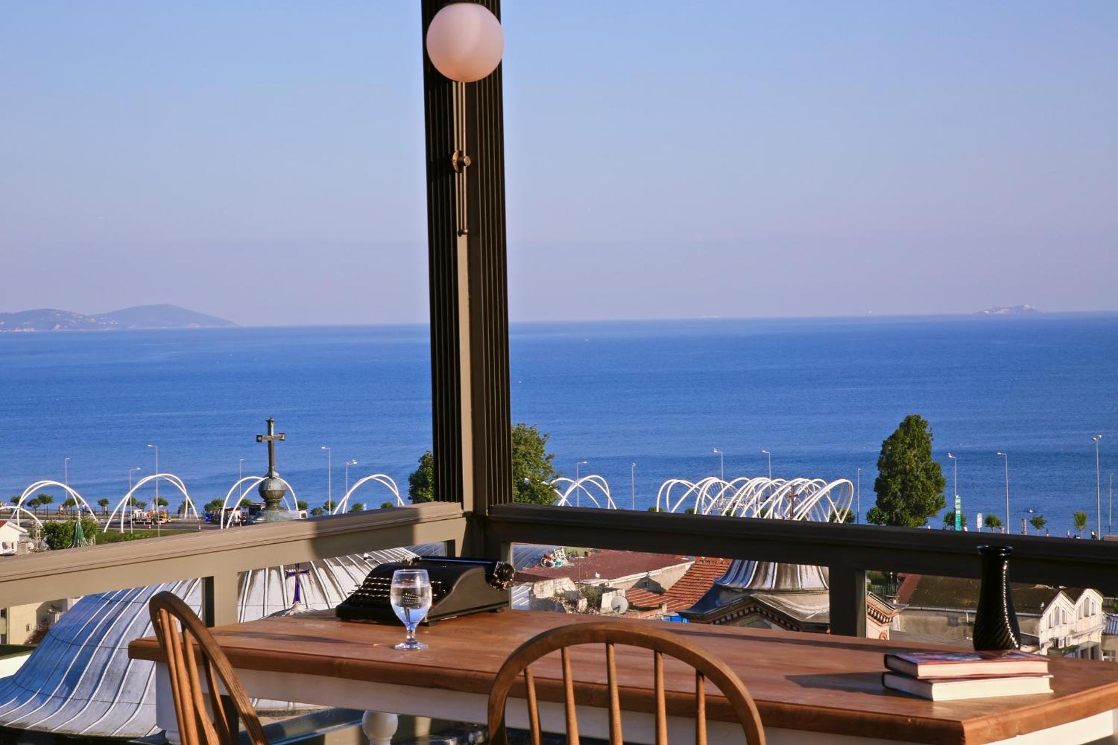 HOTEL BRONTE - Image 43