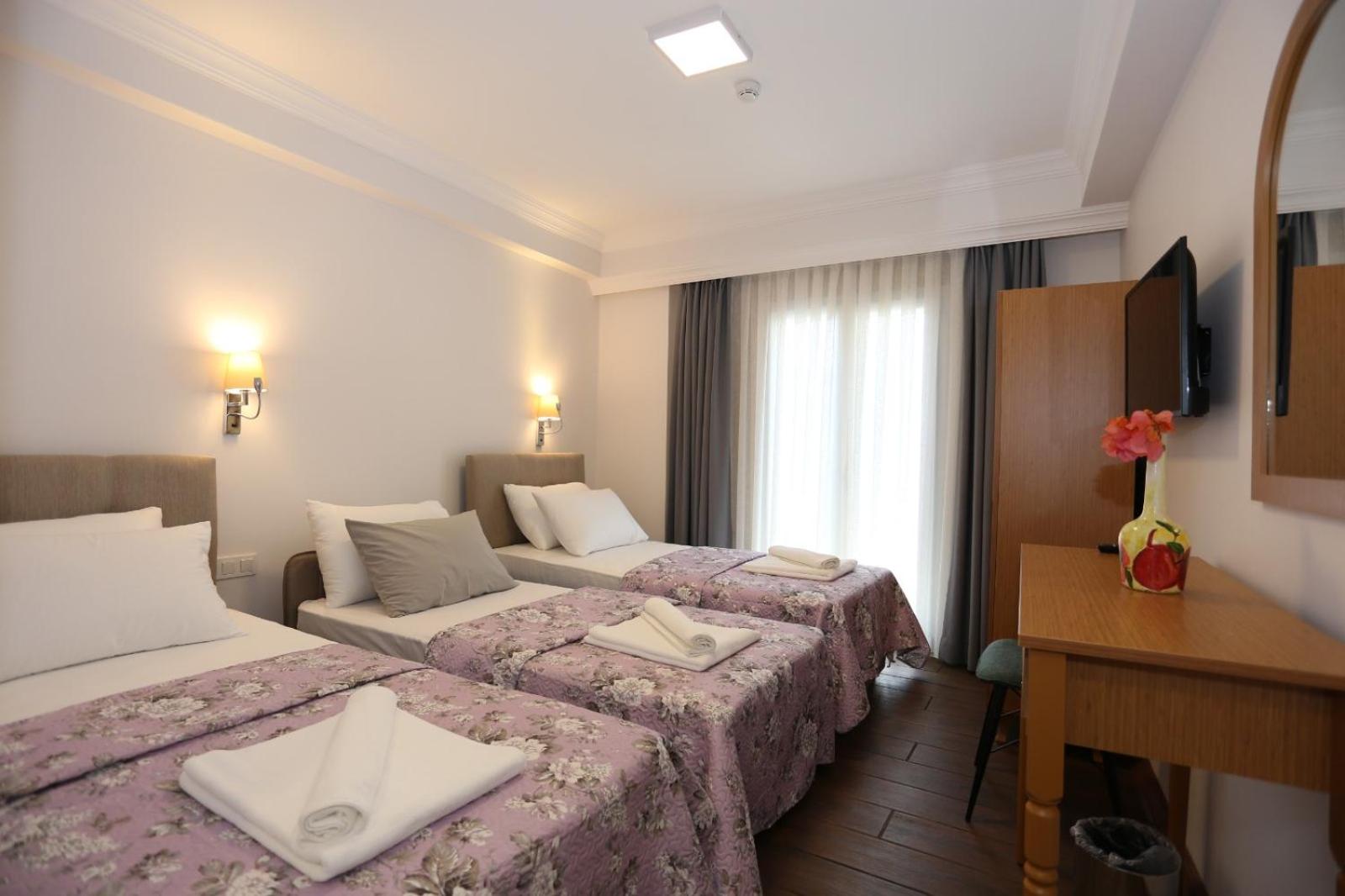 AtaÇesme Otel - Image 20