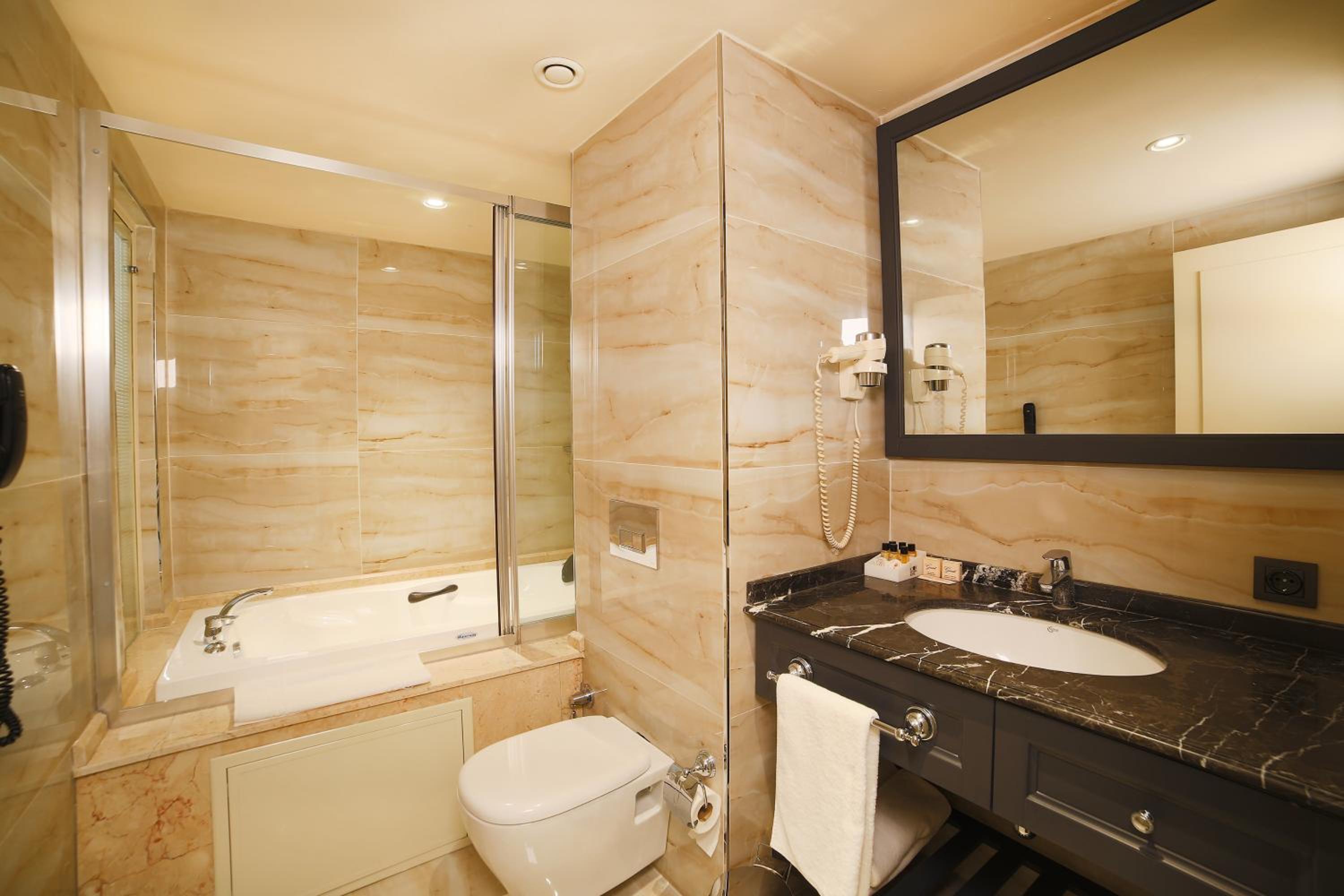 Icon Istanbul Otel - Image 23