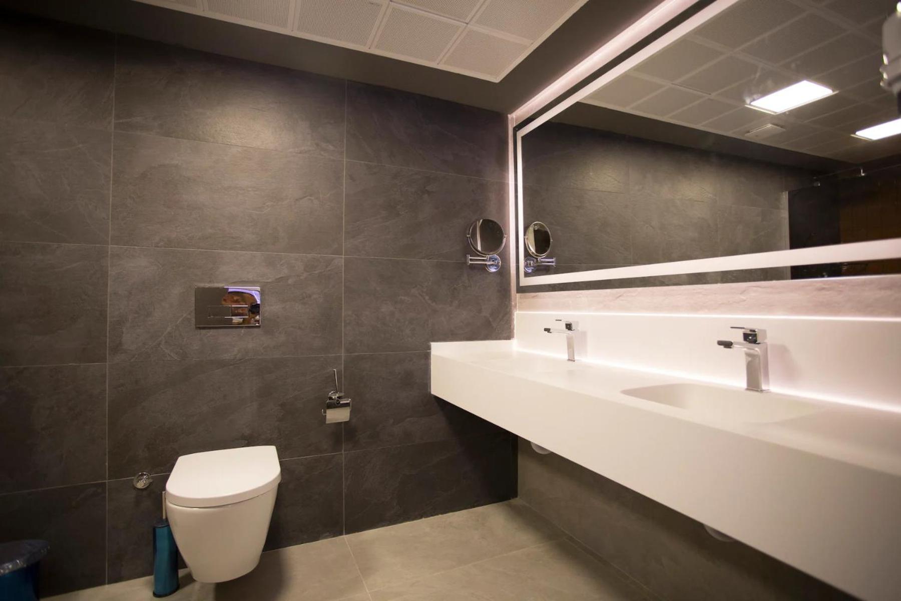 Days Hotel by Wyndham Ankara Cankaya - Image 40