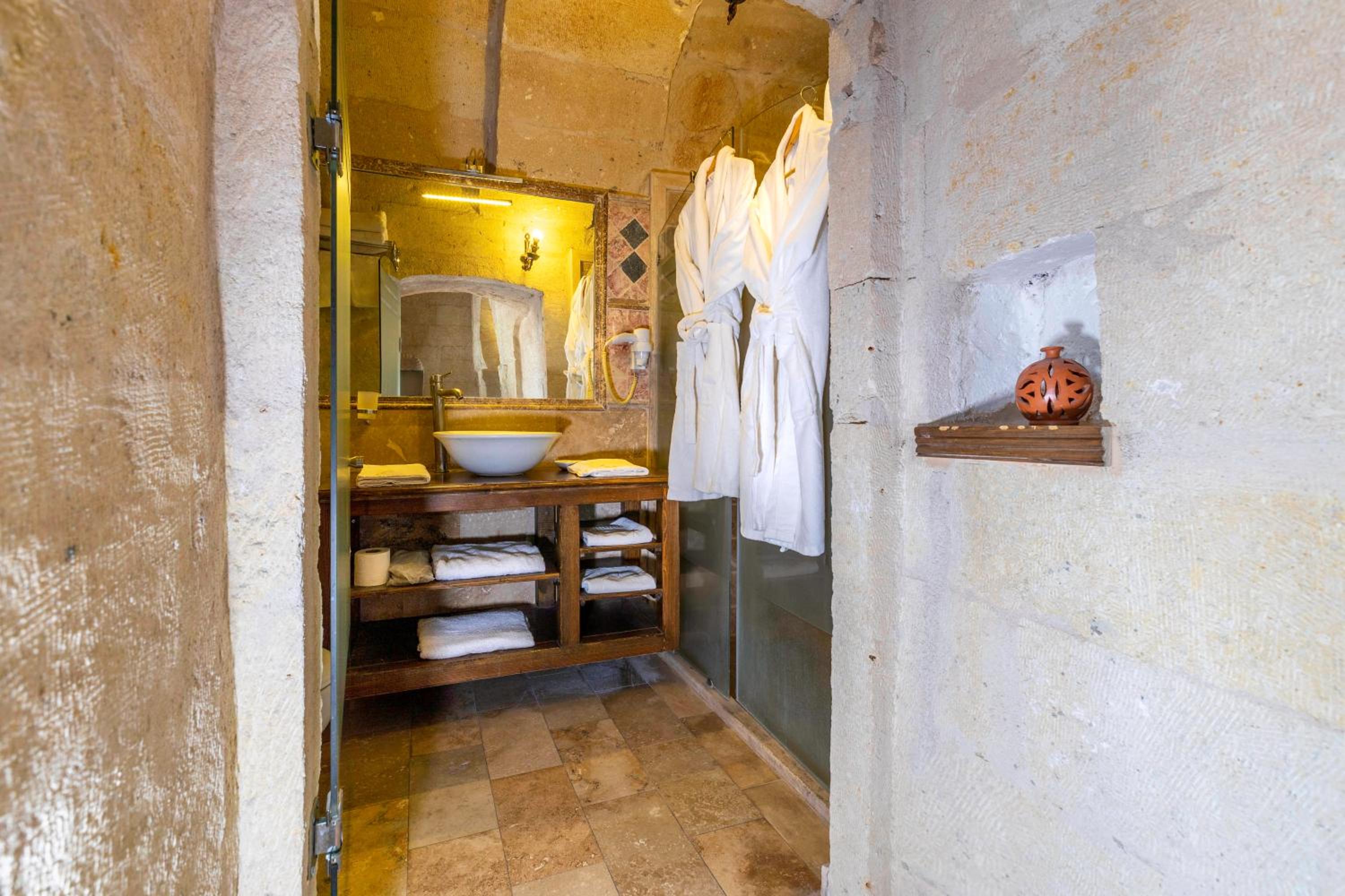 Adora Cave Suitleri - - Image 78