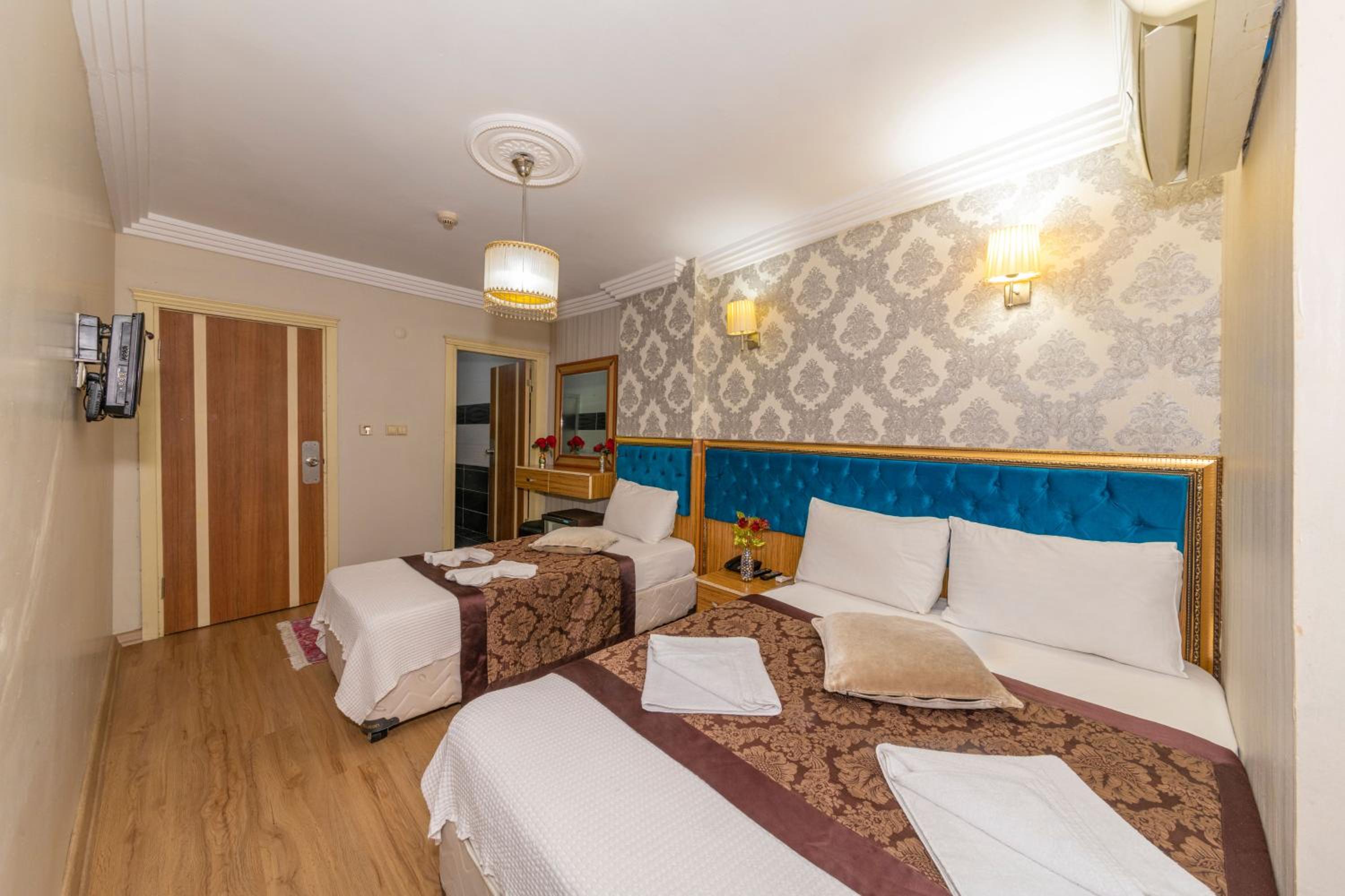 Ista Palace Hotel - Image 26