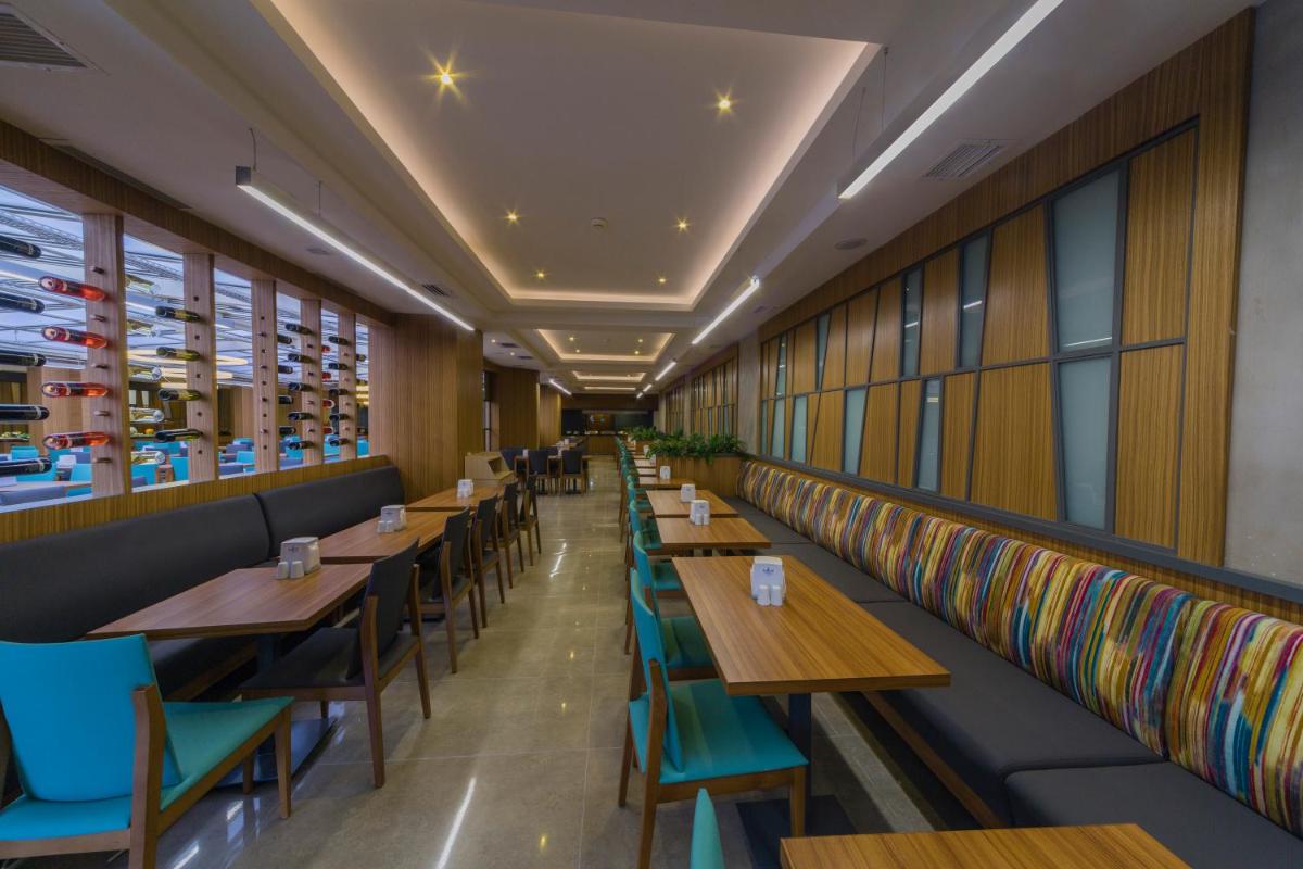 Poseidon Hotel - Adult Only - Image 9