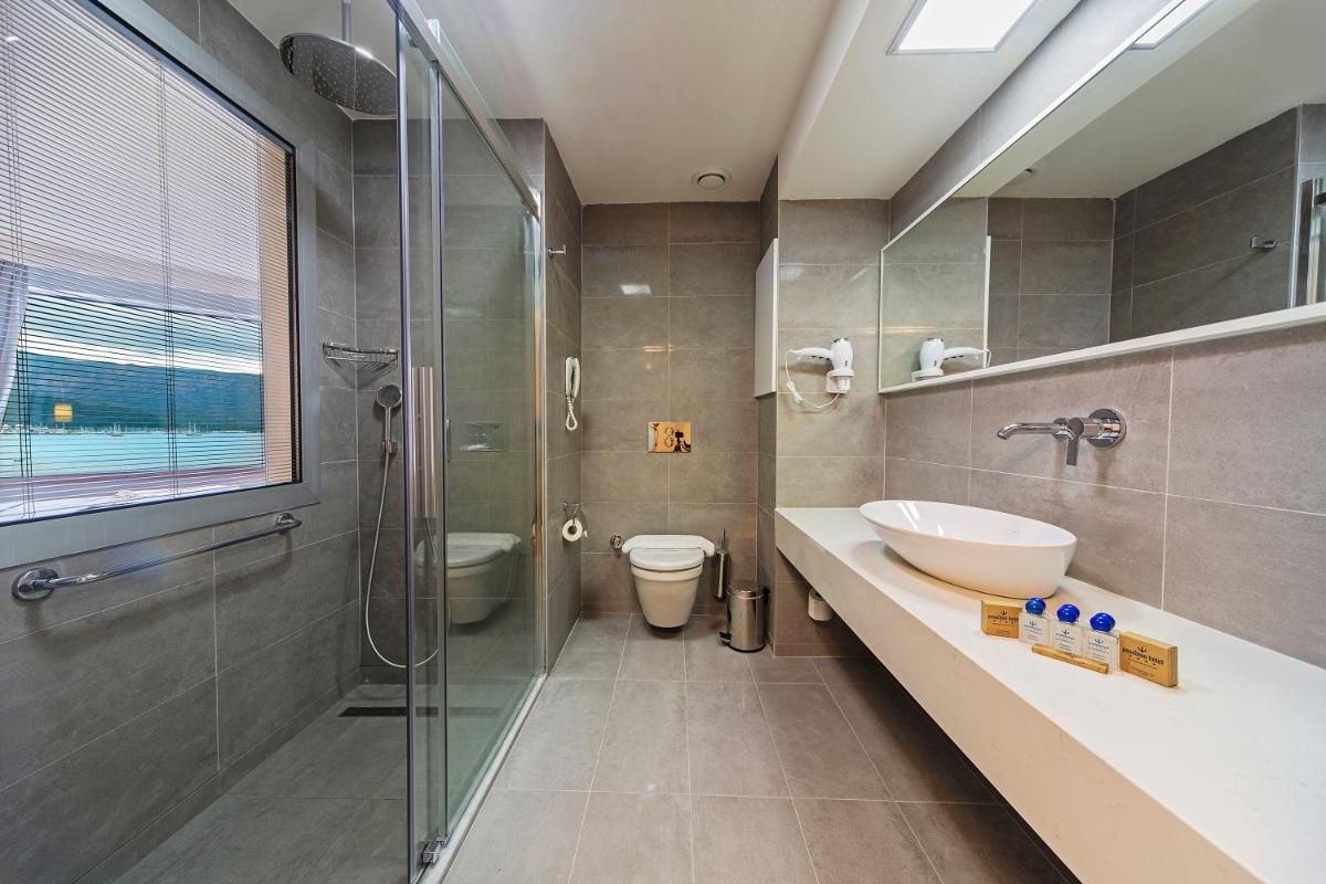 Poseidon Hotel - Adult Only - Image 36