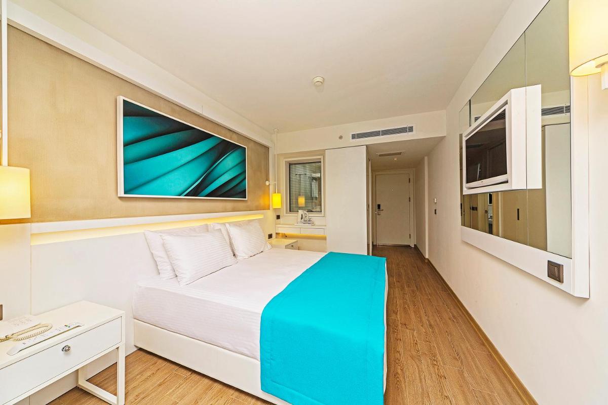 Poseidon Hotel - Adult Only - Image 25