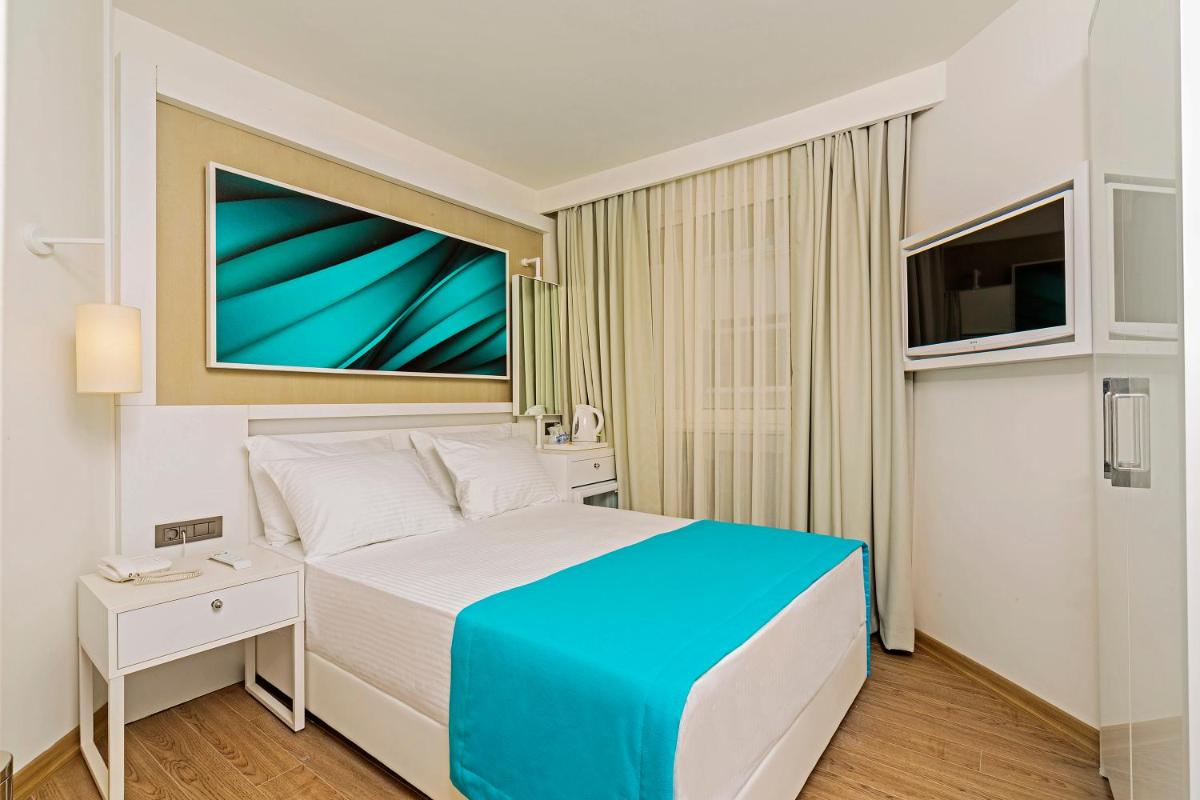 Poseidon Hotel - Adult Only - Image 29