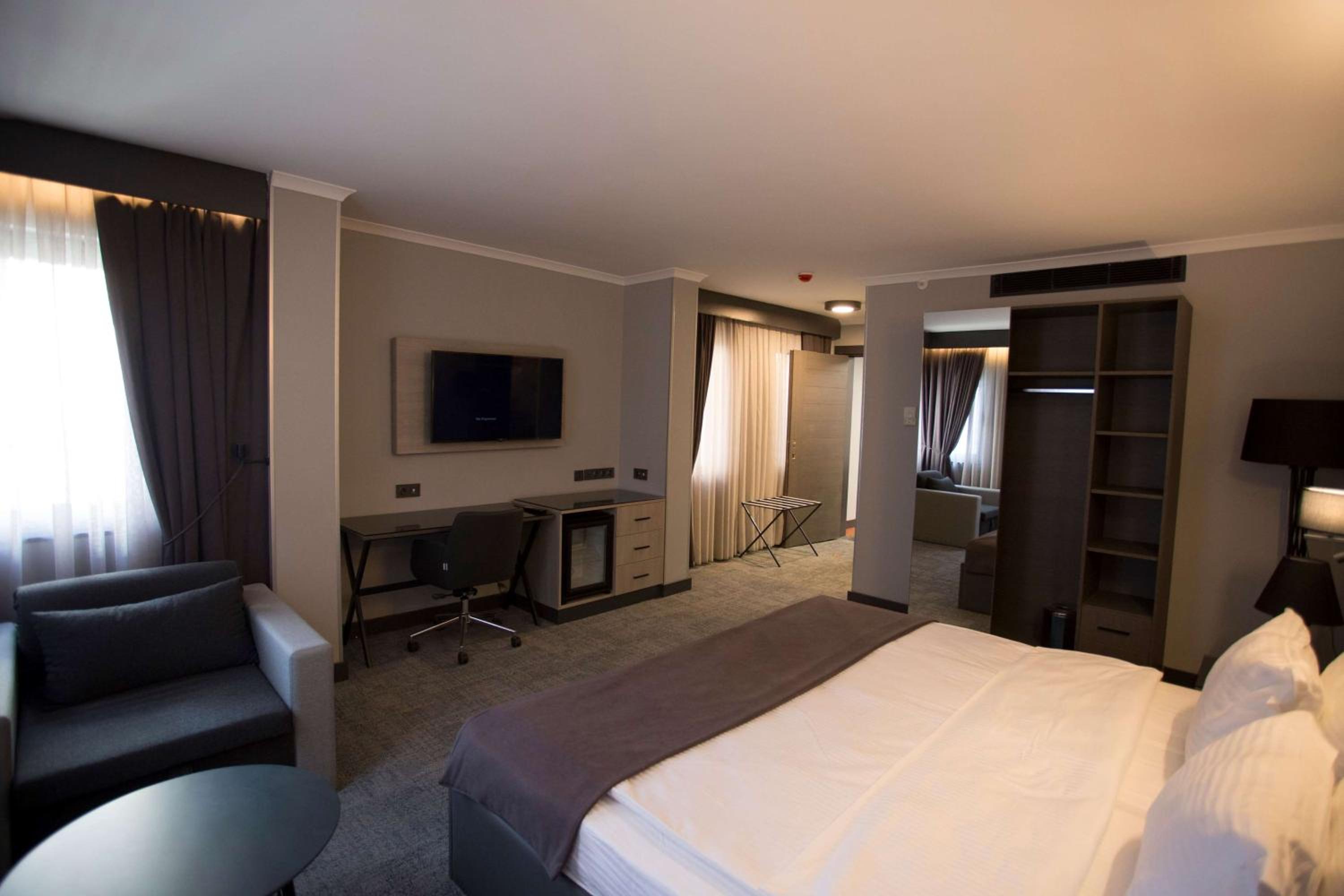 Days Hotel by Wyndham Ankara Cankaya - Image 45