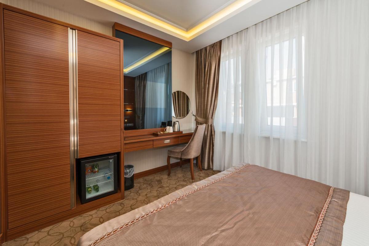 Glorious Otel - Image 91