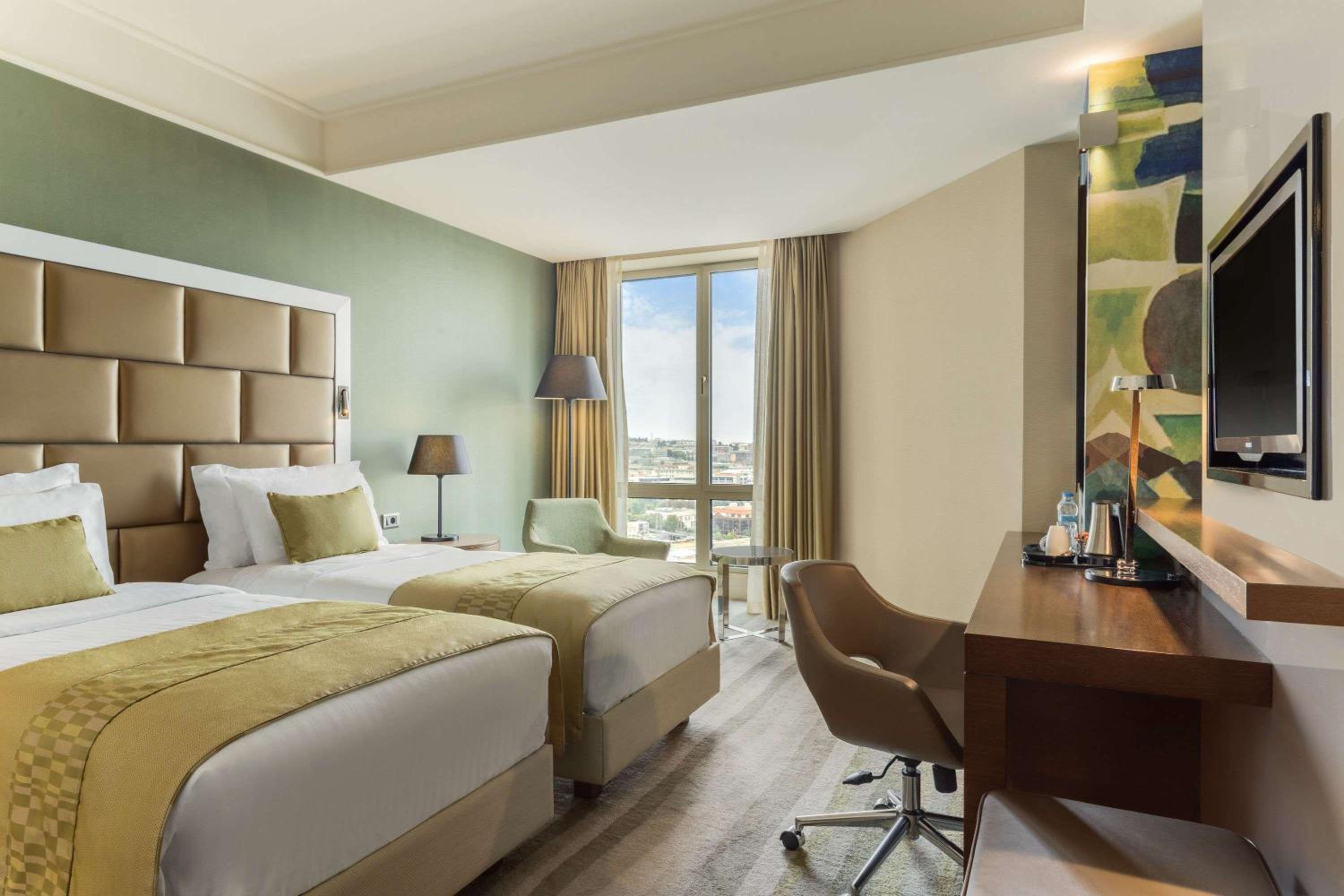 Wyndham Grand Istanbul Europe - Image 6