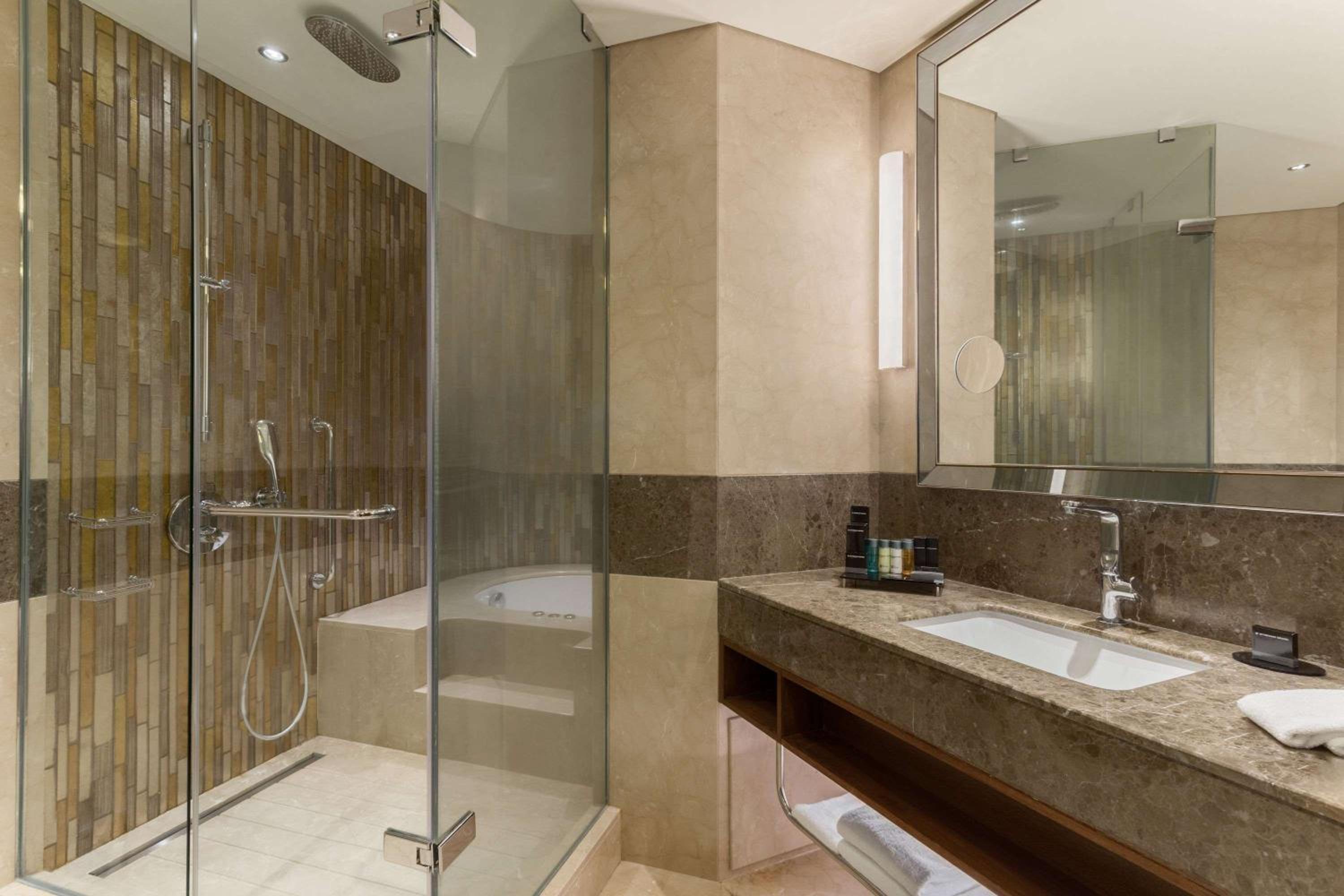 Wyndham Grand Istanbul Europe - Image 13