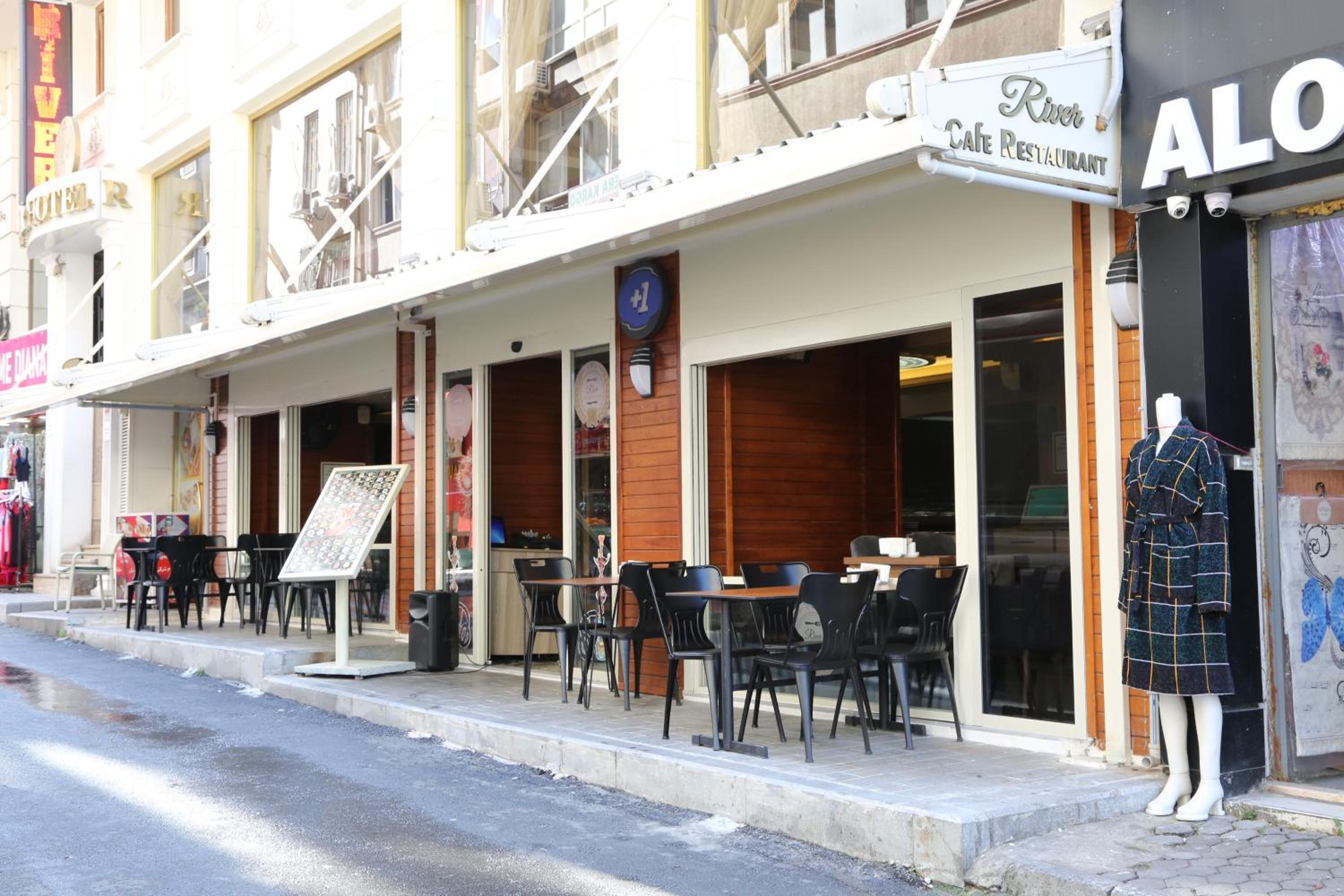 Istanbul River Hotel - Image 27