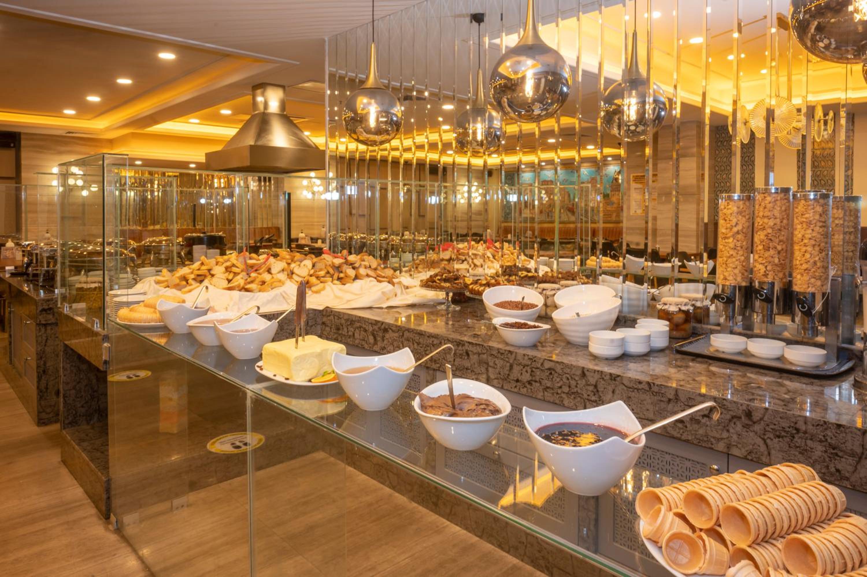 Ramada By Wyndham Istanbul Pera Taksim - Image 55