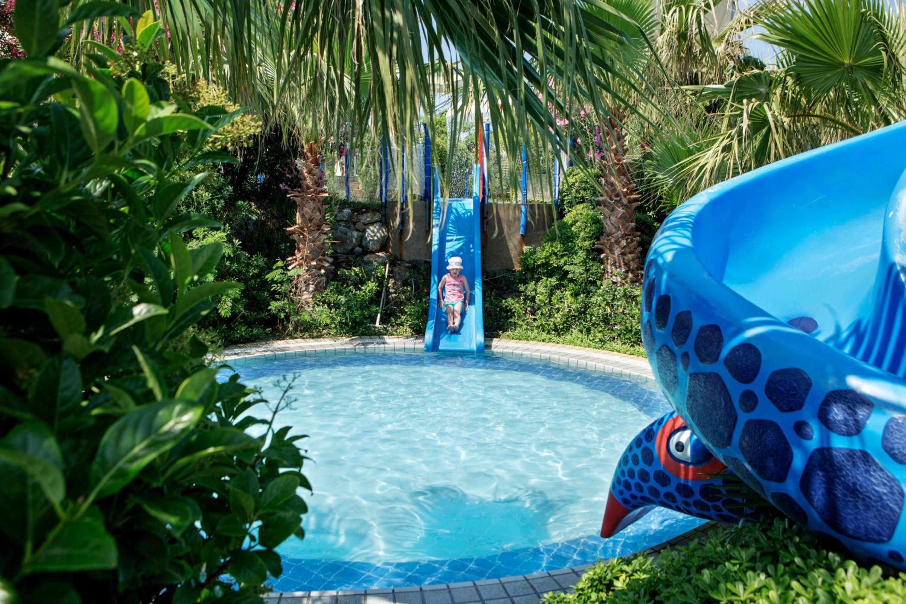 Pine Bay Holiday Resort - Image 79