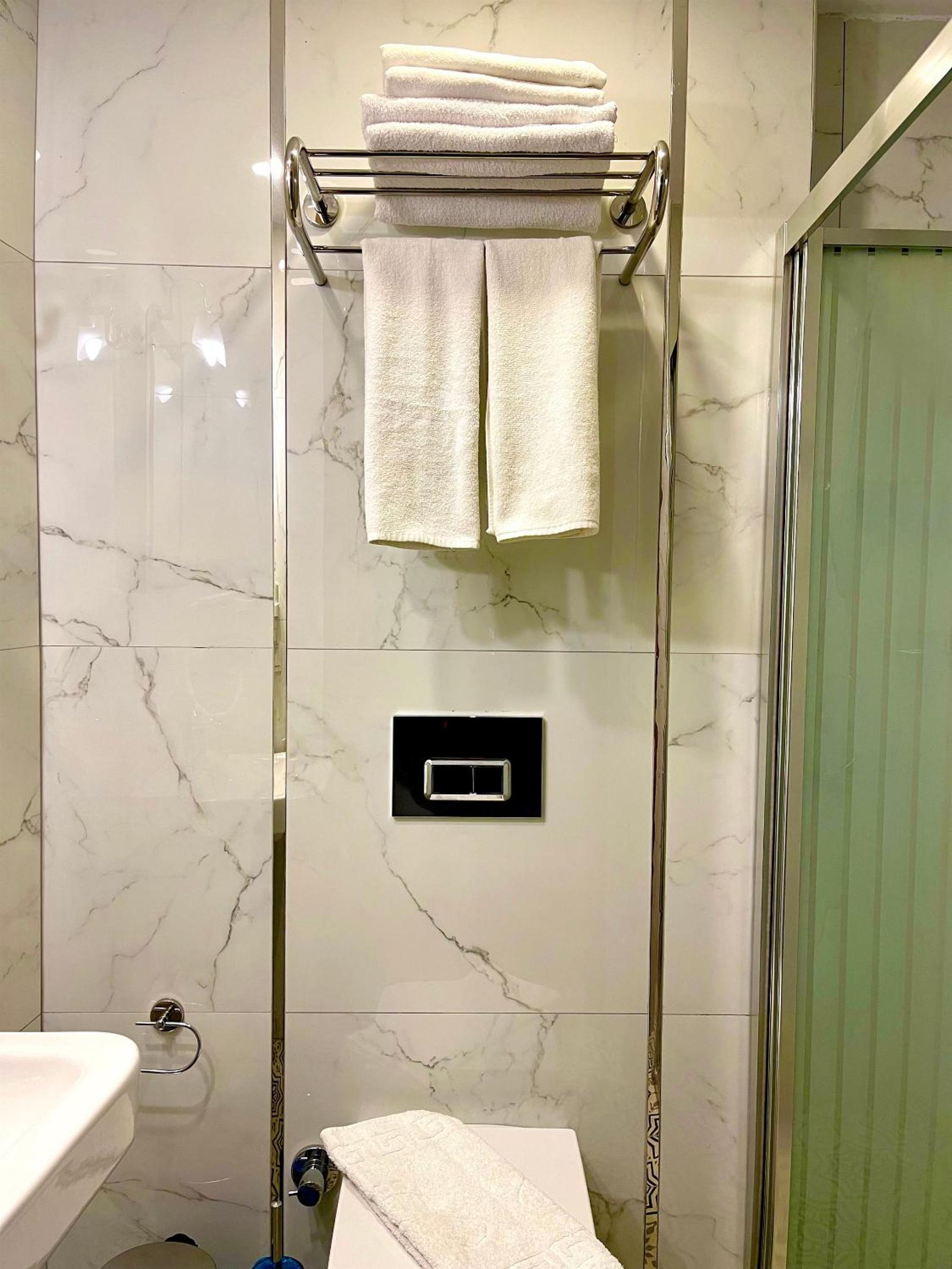 Zem Hotel - Image 20