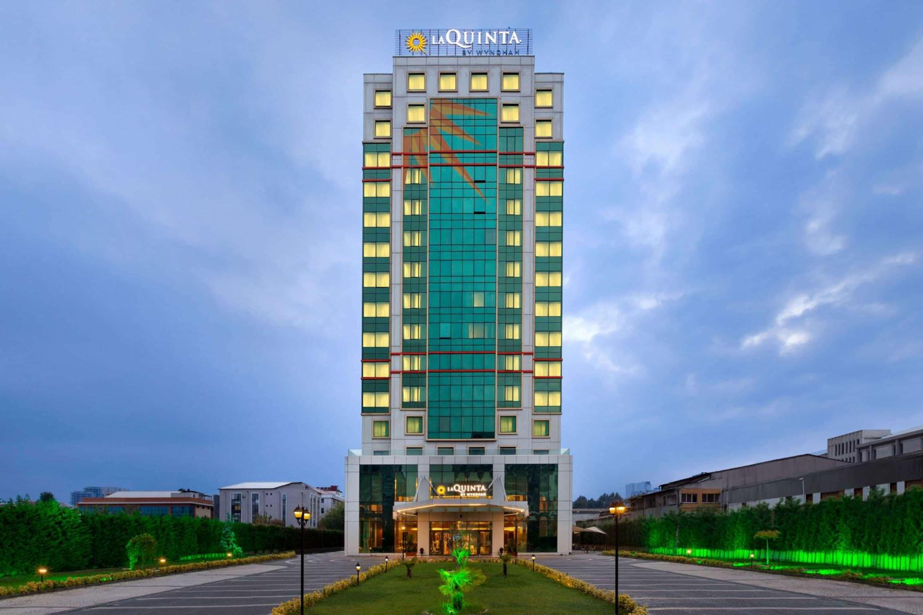 La Quinta by Wyndham İstanbul Güneşli - Image 95