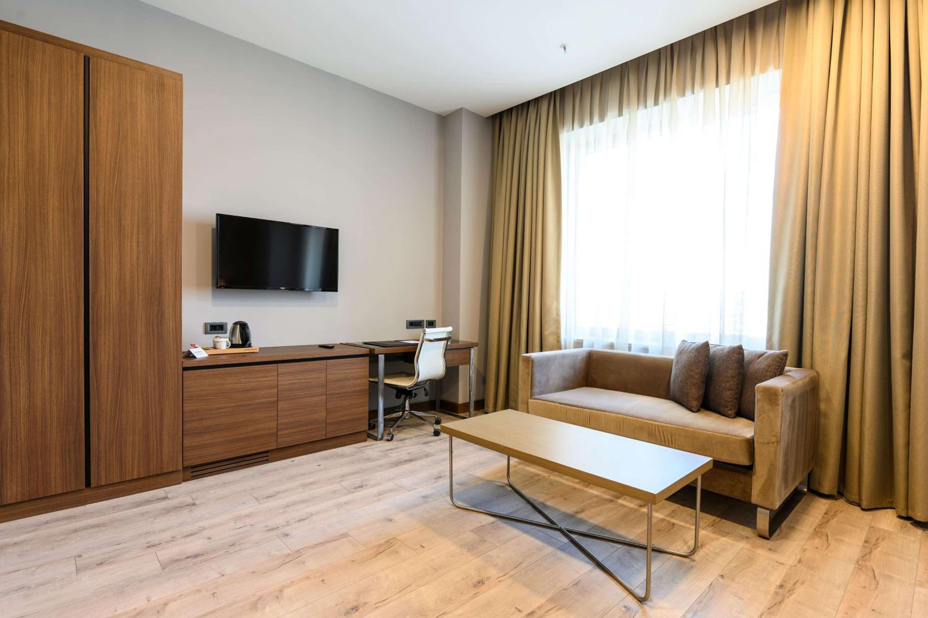 La Quinta by Wyndham İstanbul Güneşli - Image 9