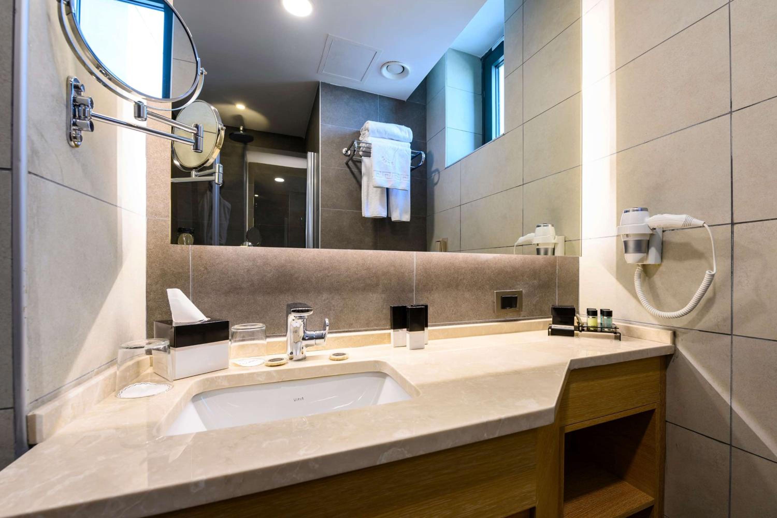 La Quinta by Wyndham İstanbul Güneşli - Image 28