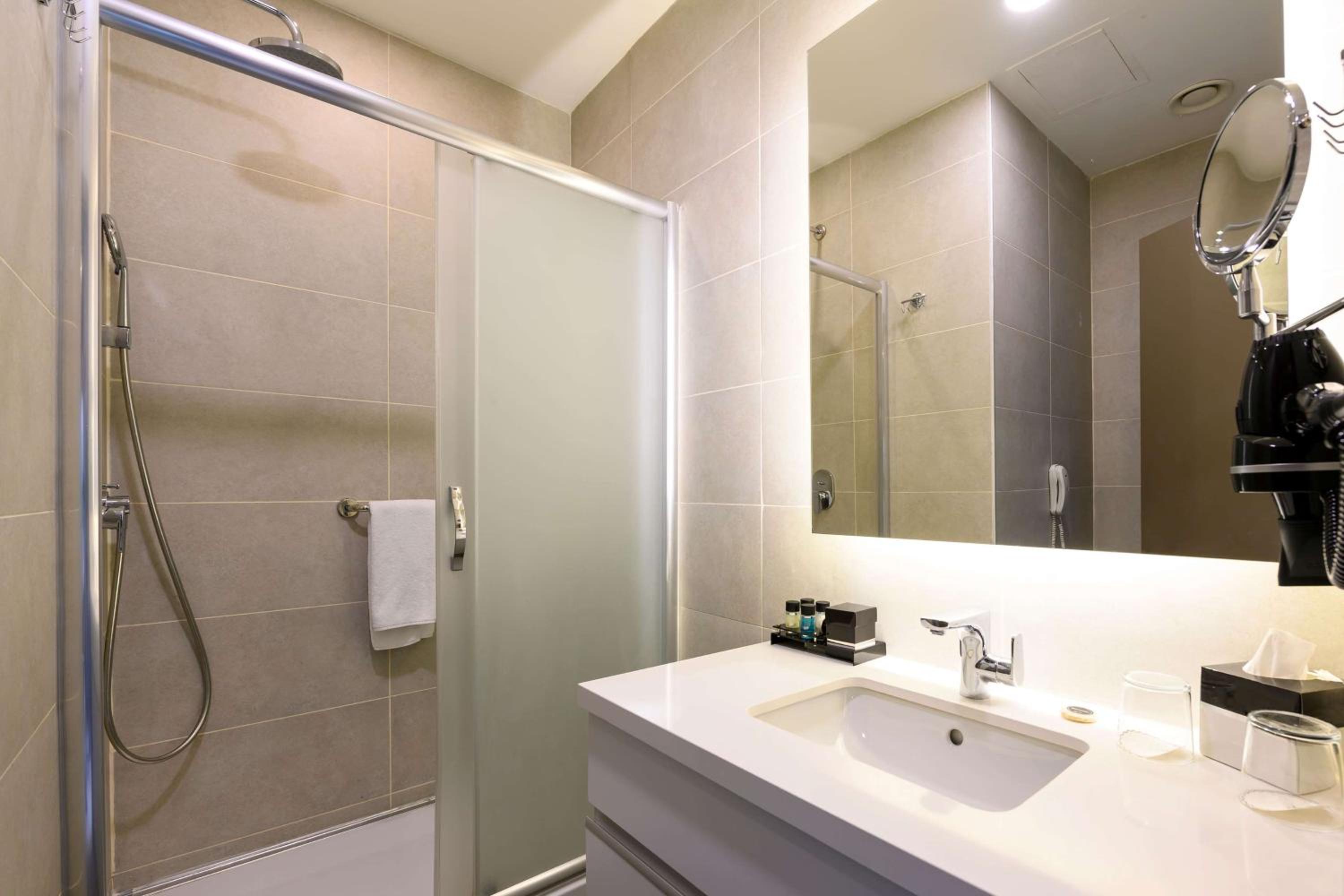 La Quinta by Wyndham İstanbul Güneşli - Image 26