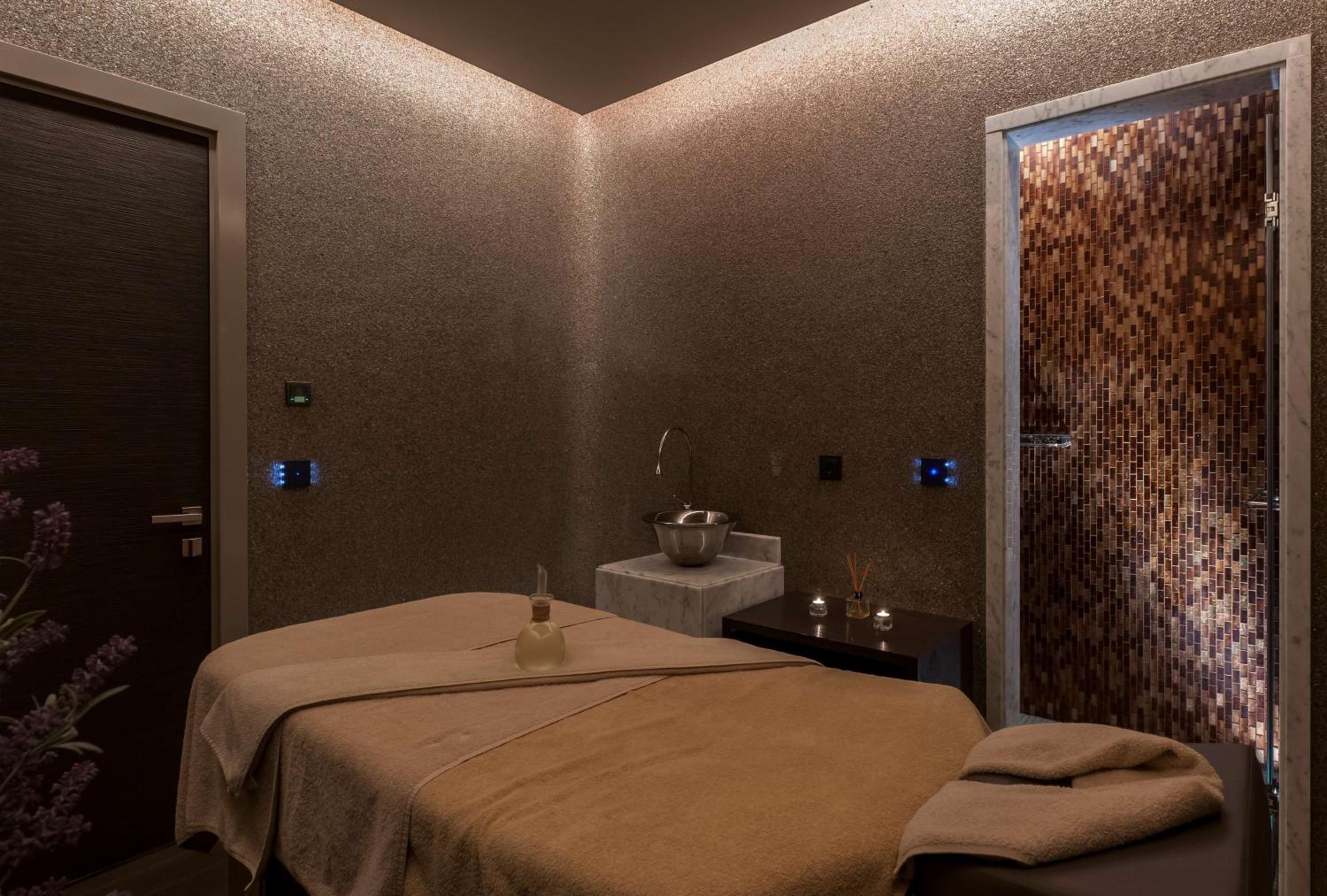Radisson Blu Otel İstanbul Ottomare - Image 125