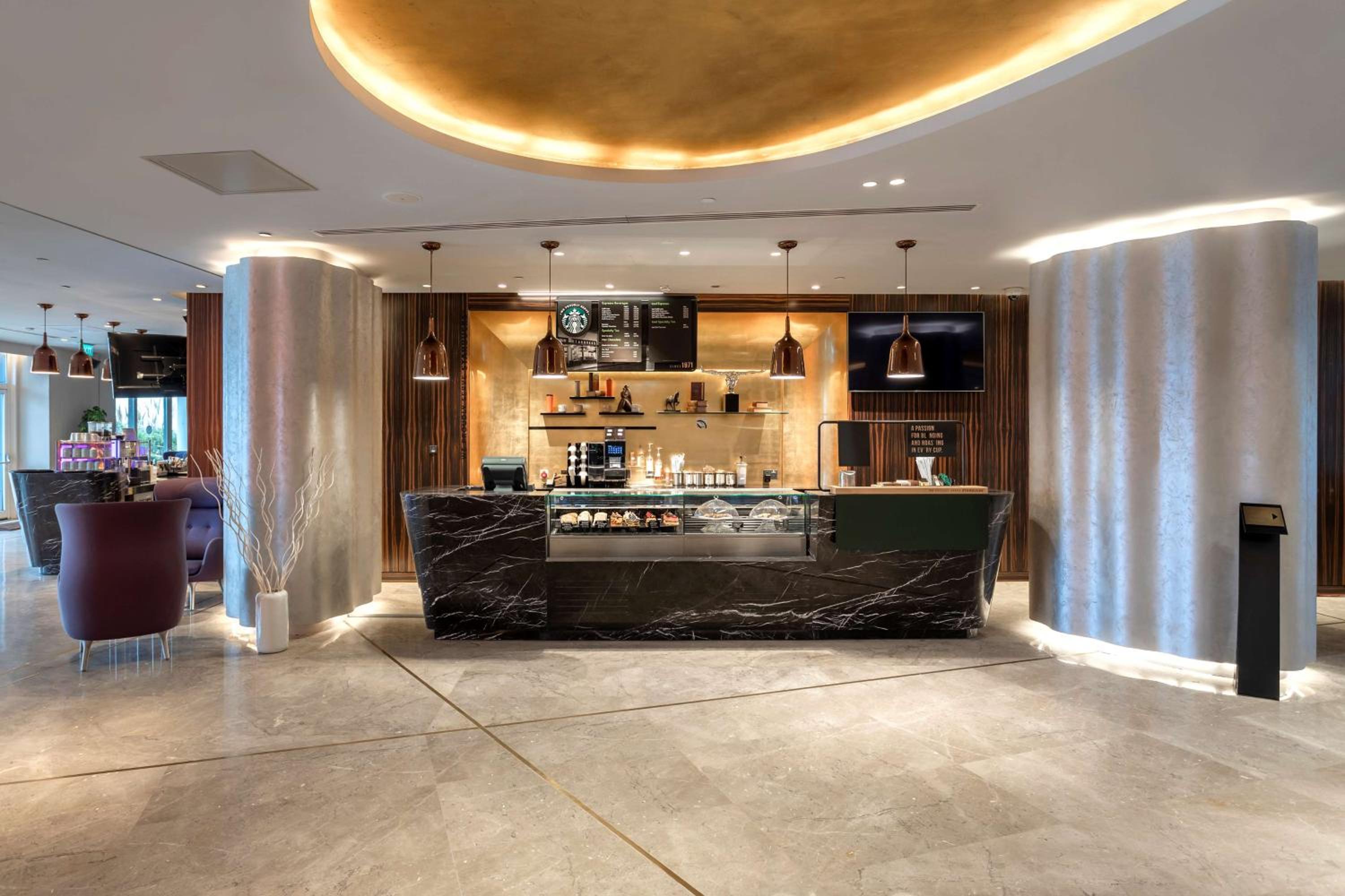 Radisson Blu Otel İstanbul Ottomare - Image 20