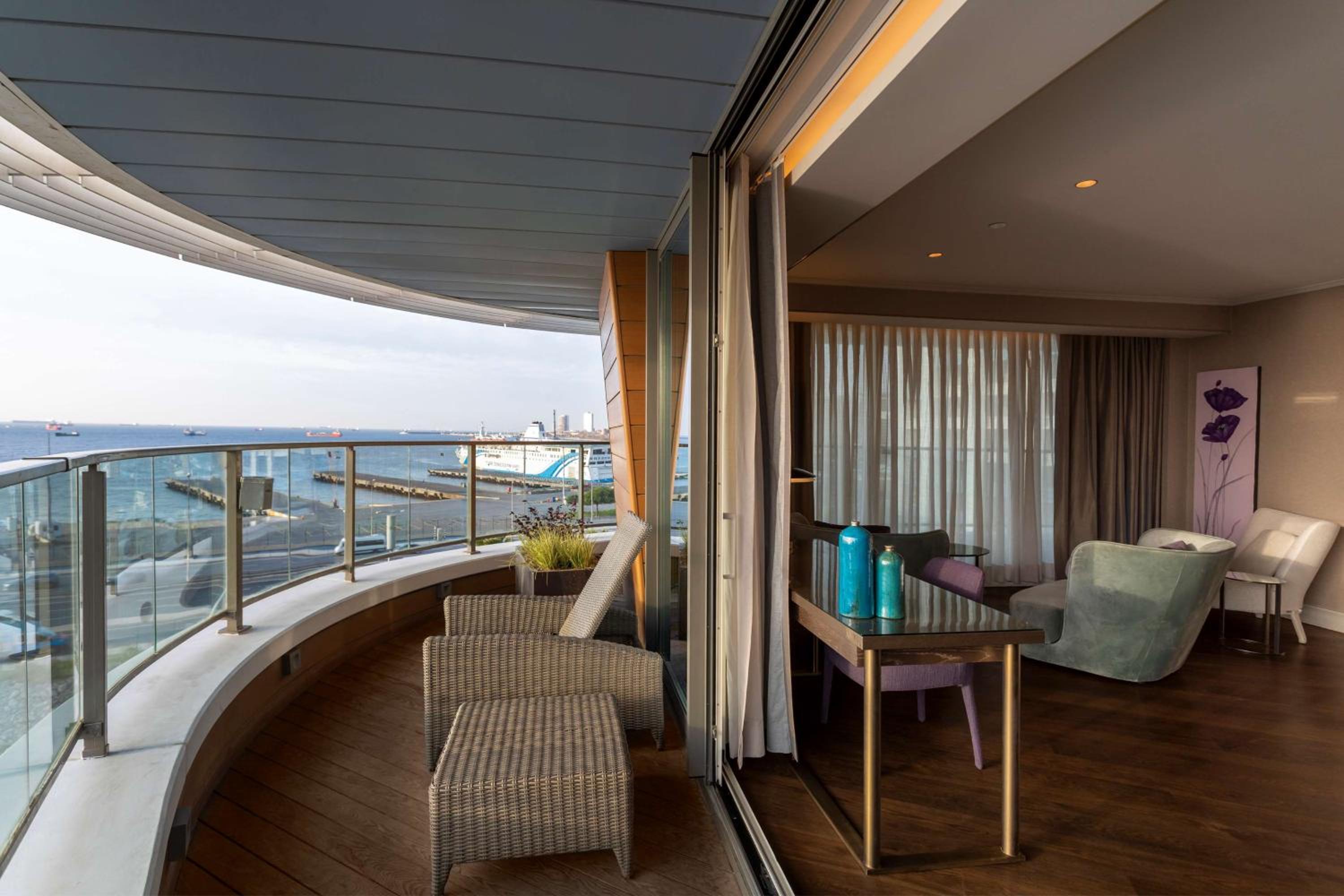 Radisson Blu Otel İstanbul Ottomare - Image 69