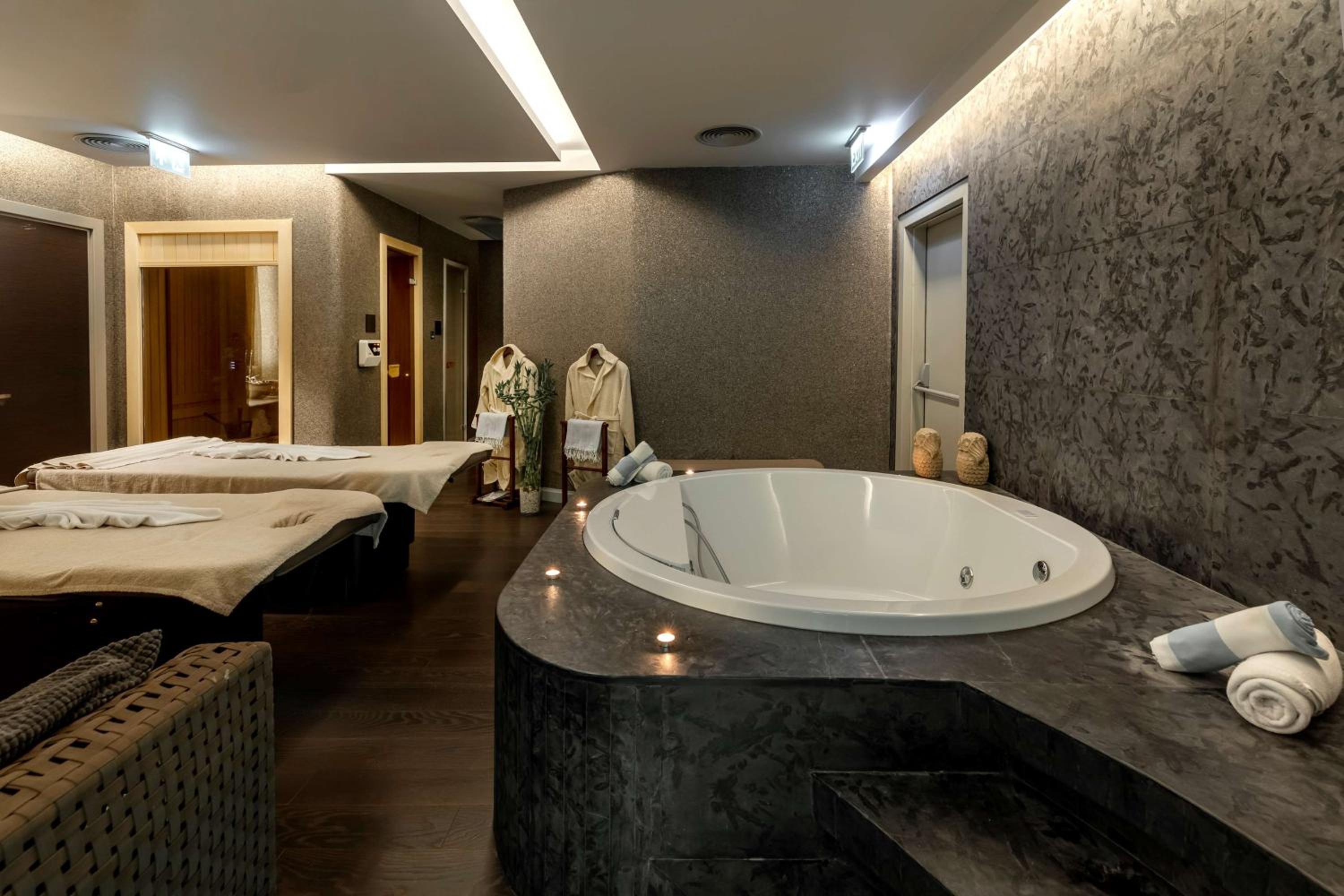 Radisson Blu Otel İstanbul Ottomare - Image 142